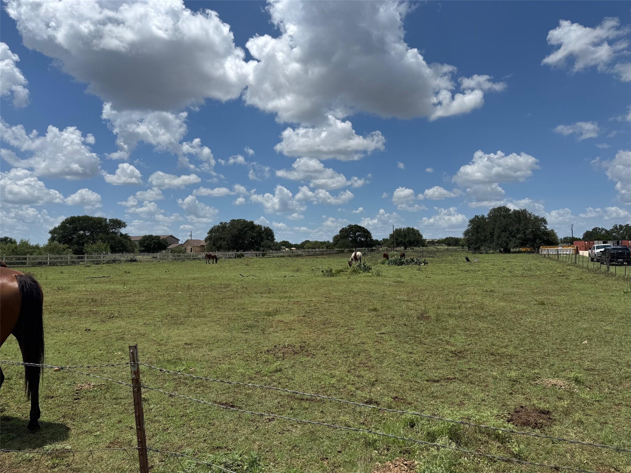 550 Shell Stone Trl Property Photo 2