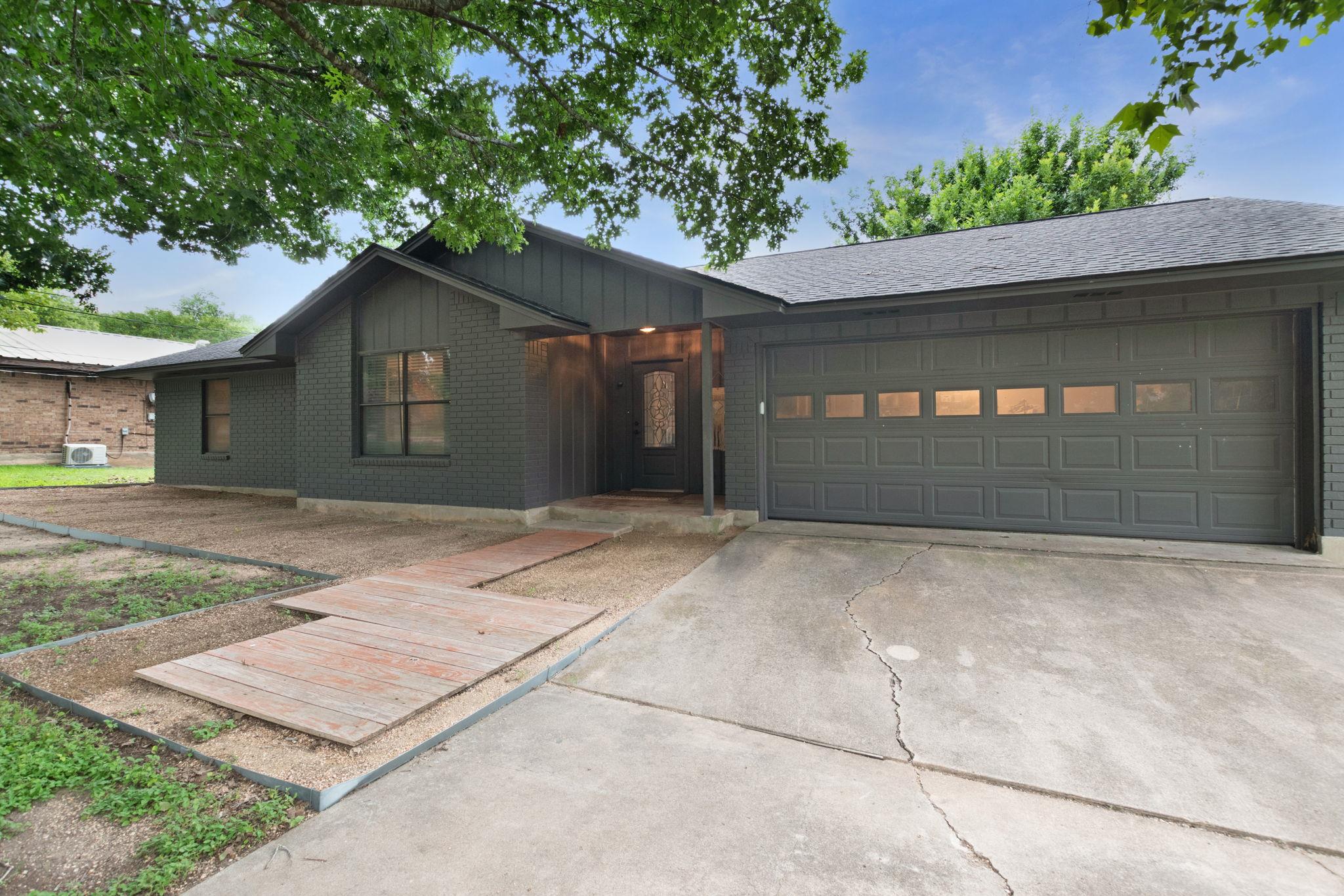 1501 Wofford Dr Property Photo 5