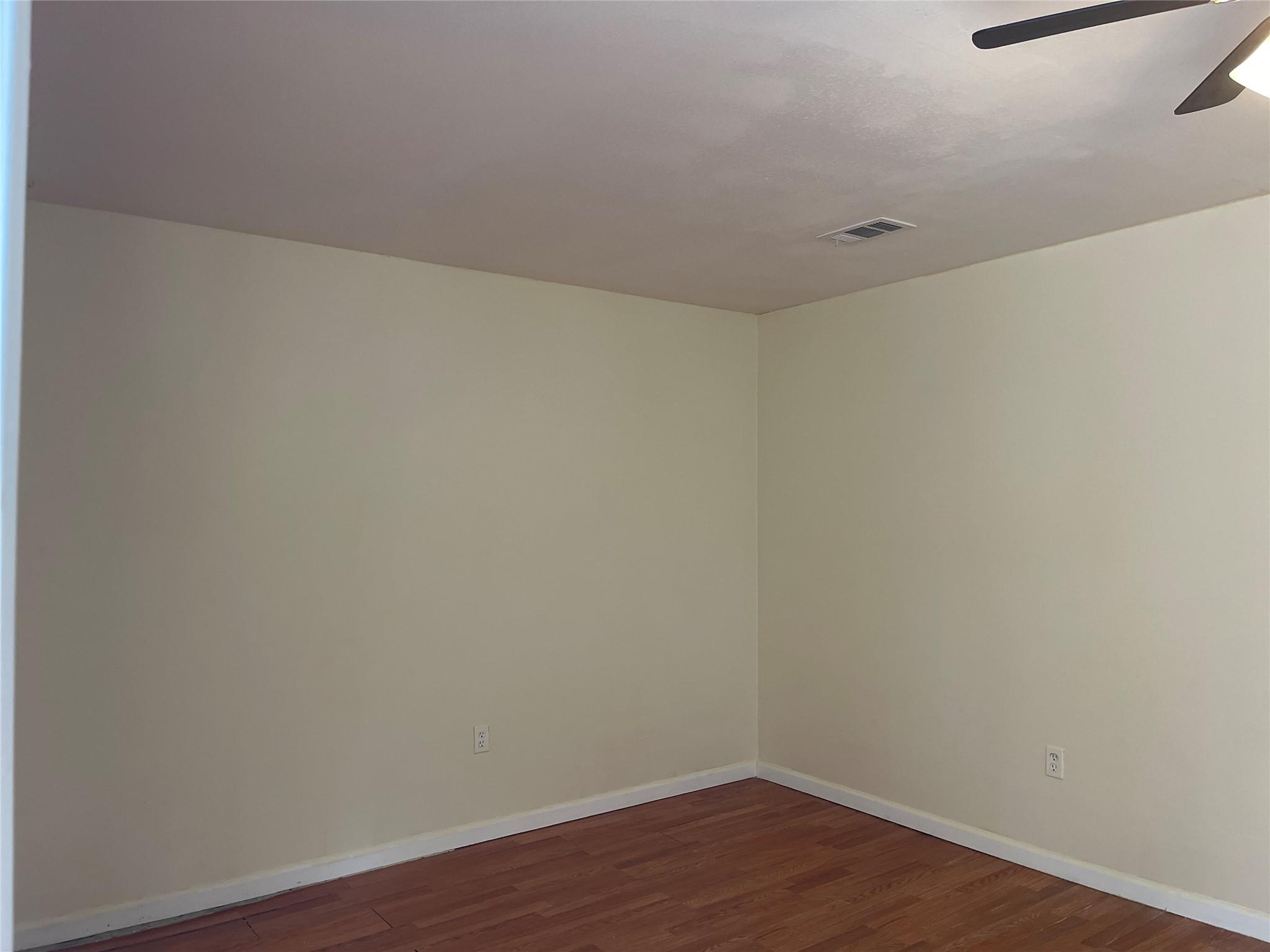 1430 Howard Ln W #2-2 Property Photo 5