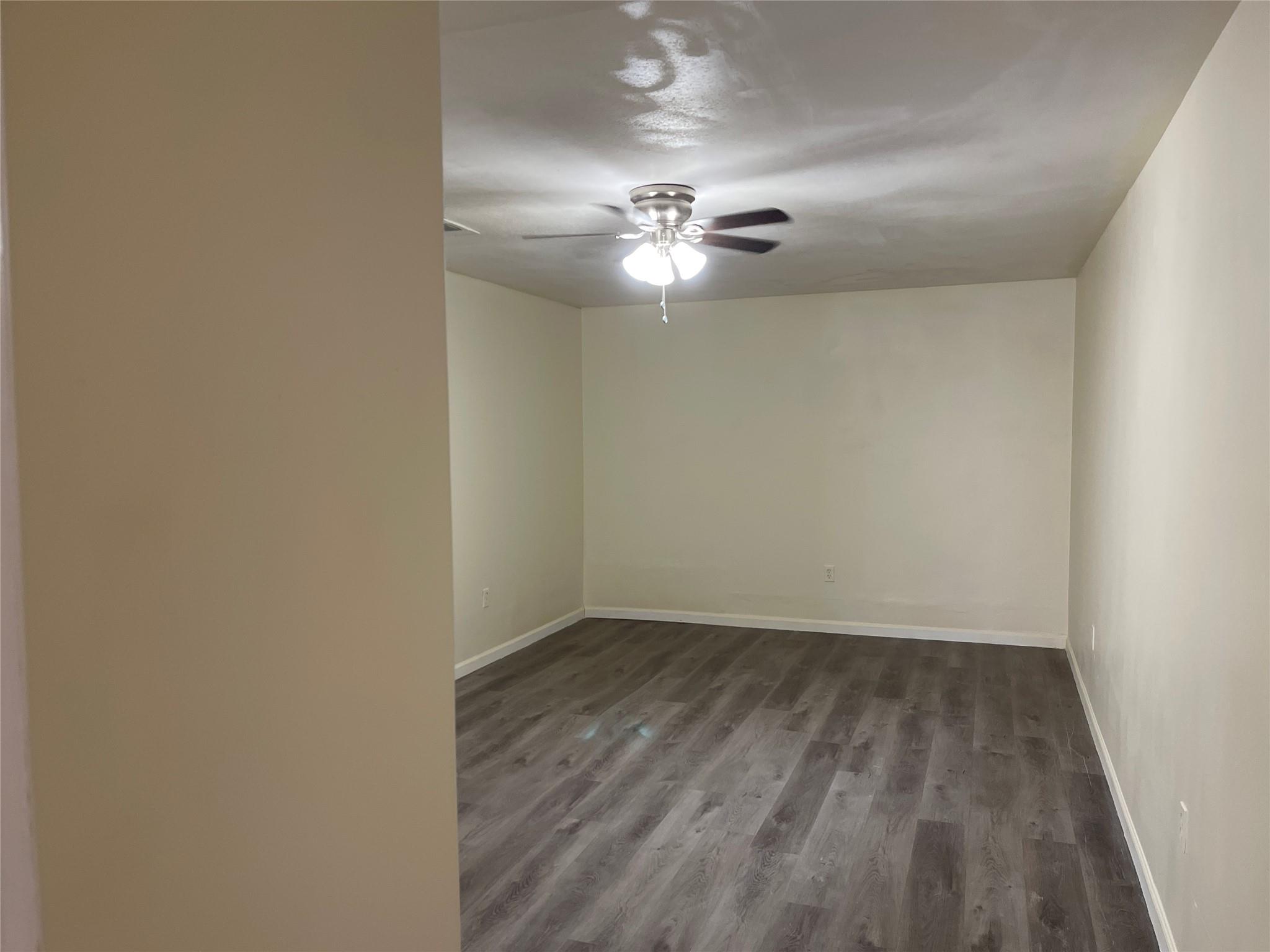 1430 Howard Ln W #2-2 Property Photo 12