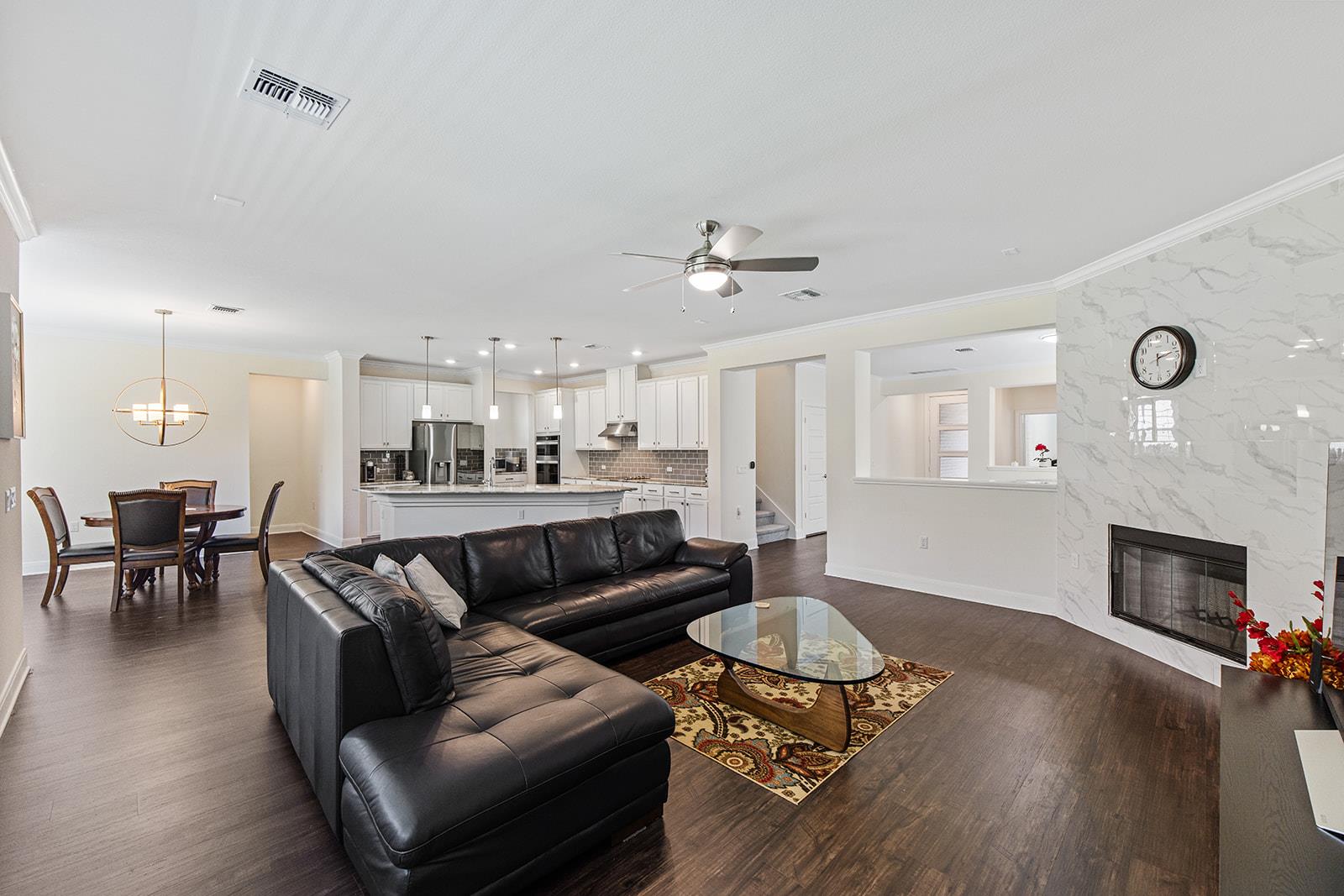 12716 Mogador St Property Photo 6