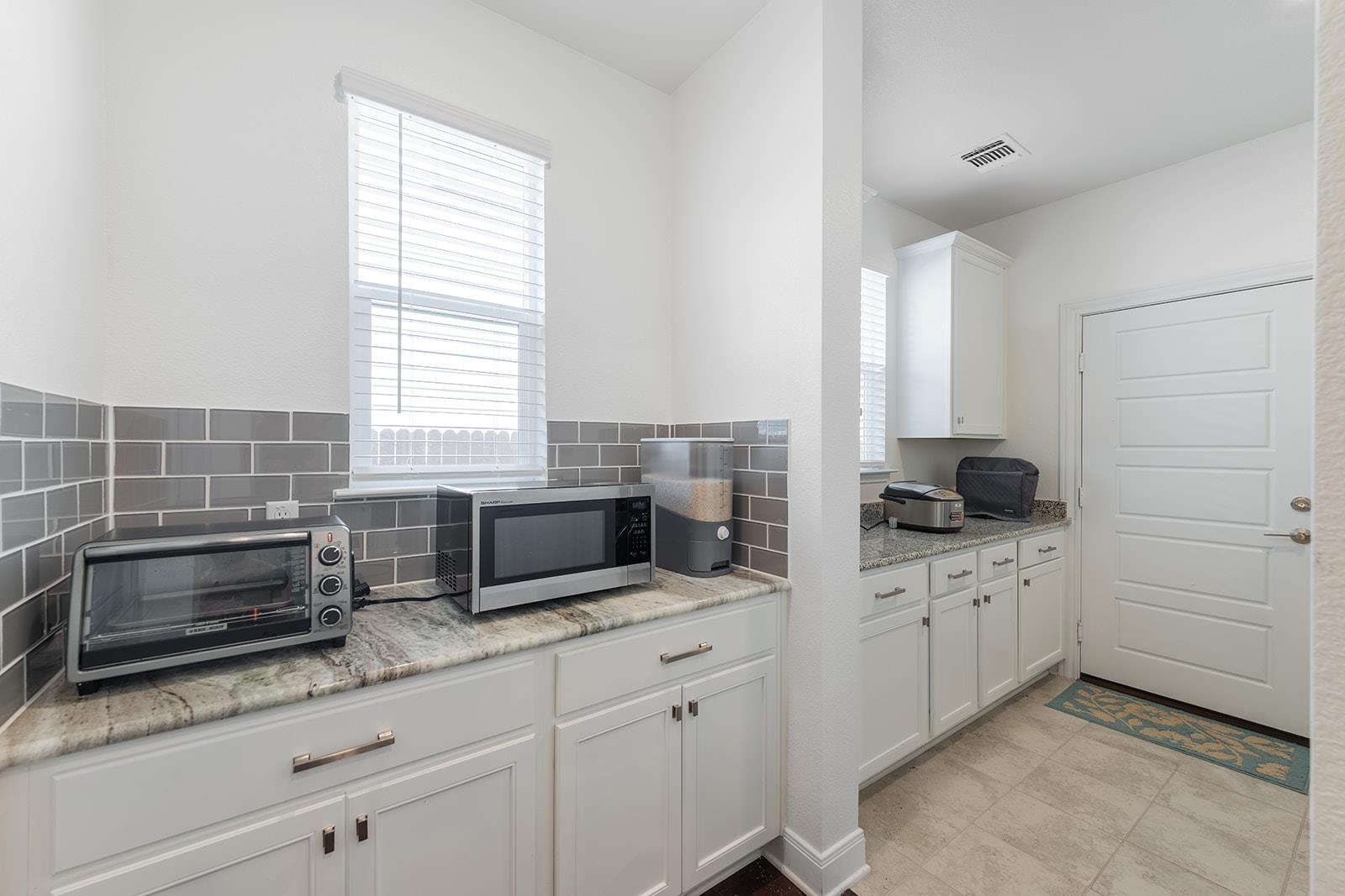 12716 Mogador St Property Photo 26