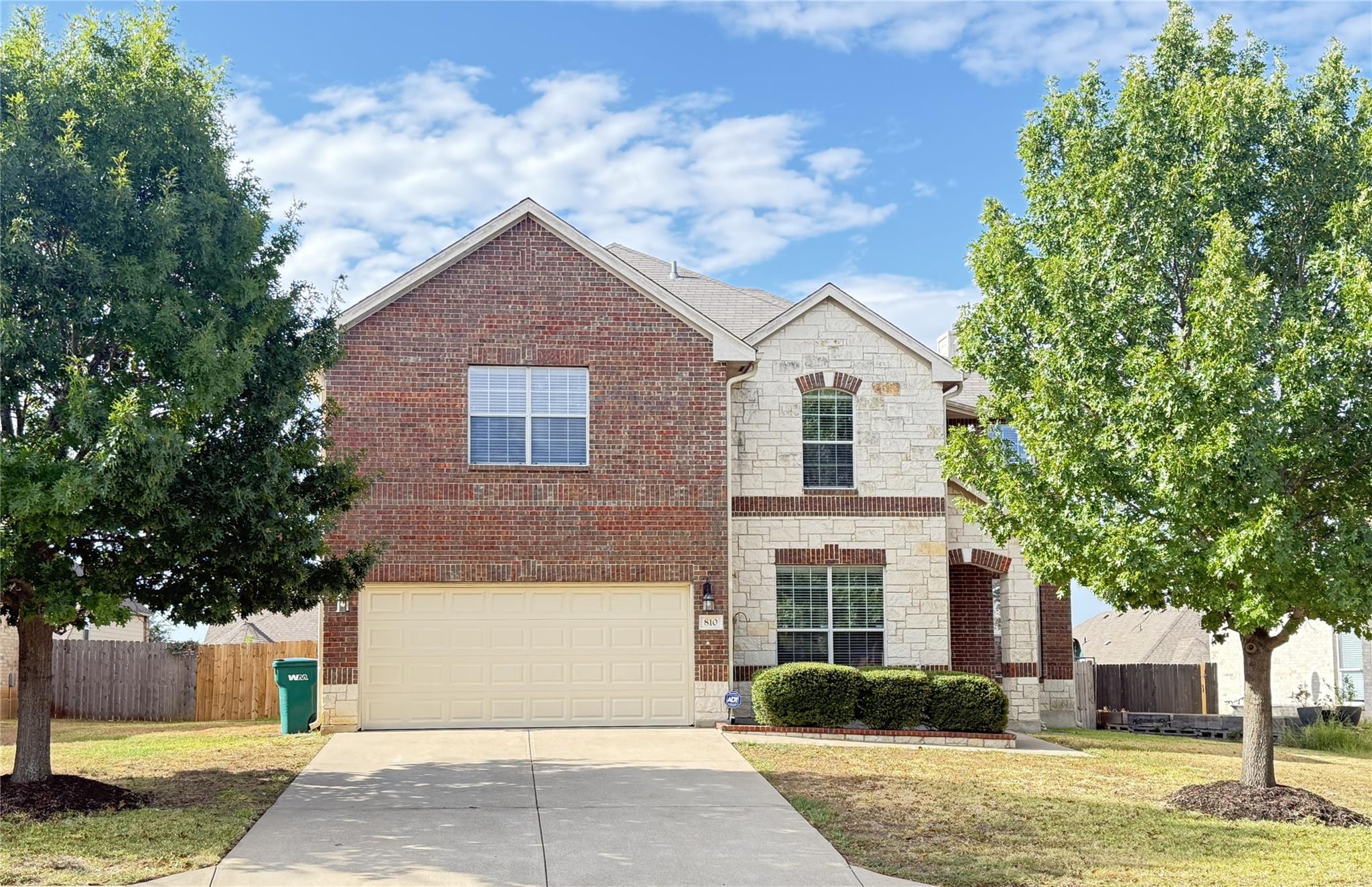 810 Red Fern Dr Property Photo 1