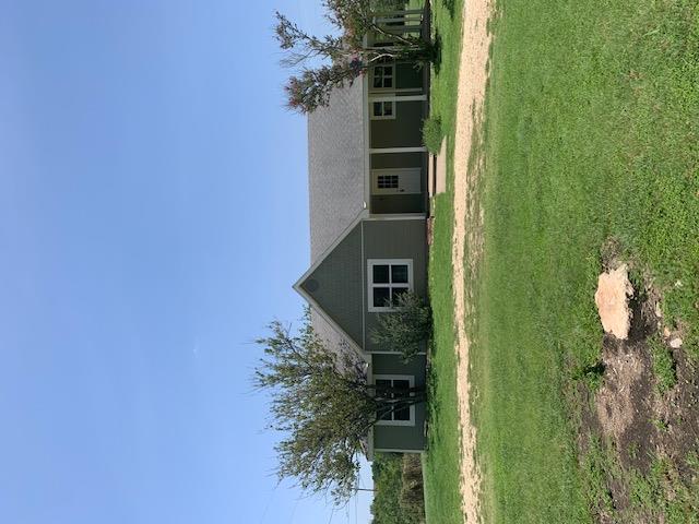 1501 N Burleson St Property Photo 3