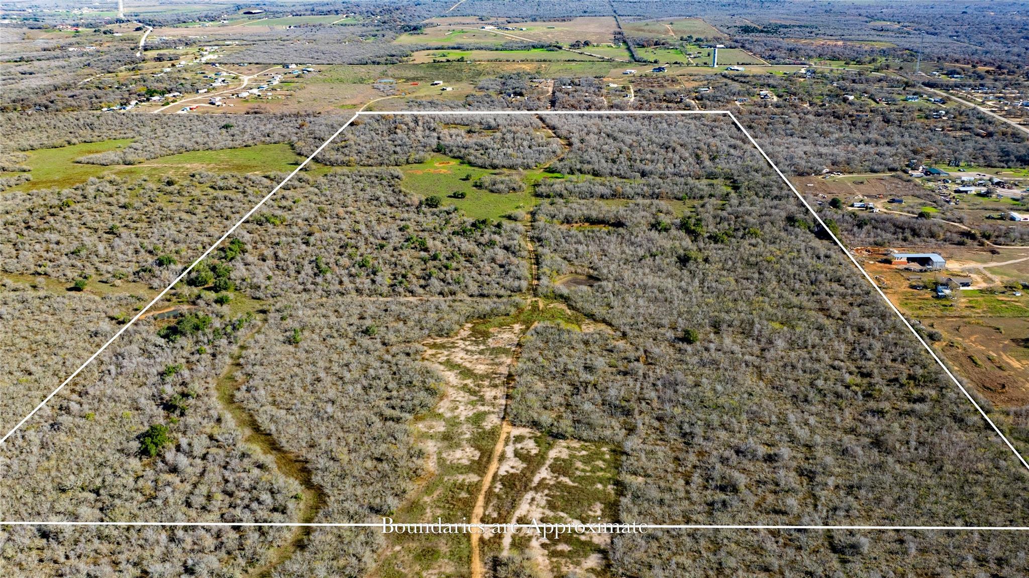 399 Seals Creek Rd Property Photo 3