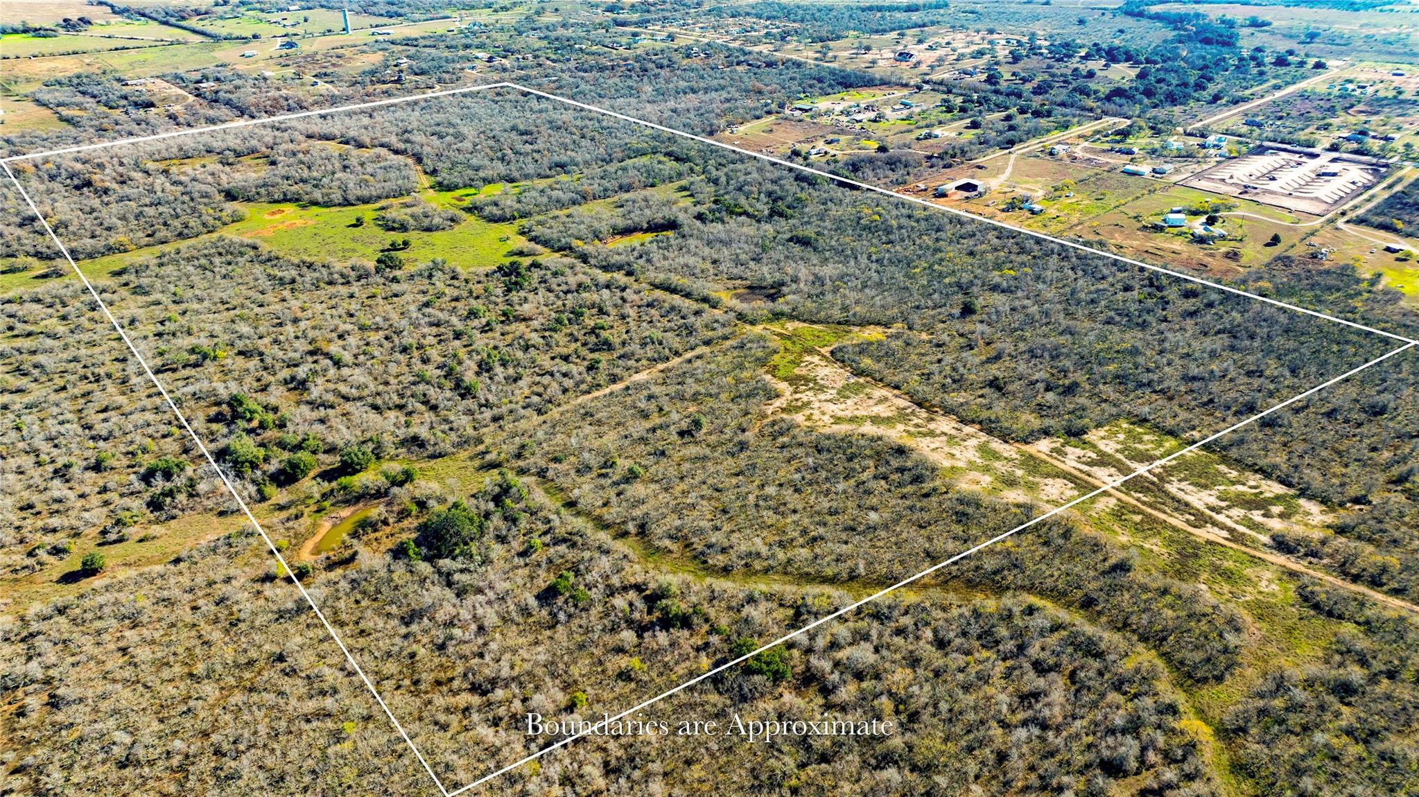 399 Seals Creek Rd Property Photo 4