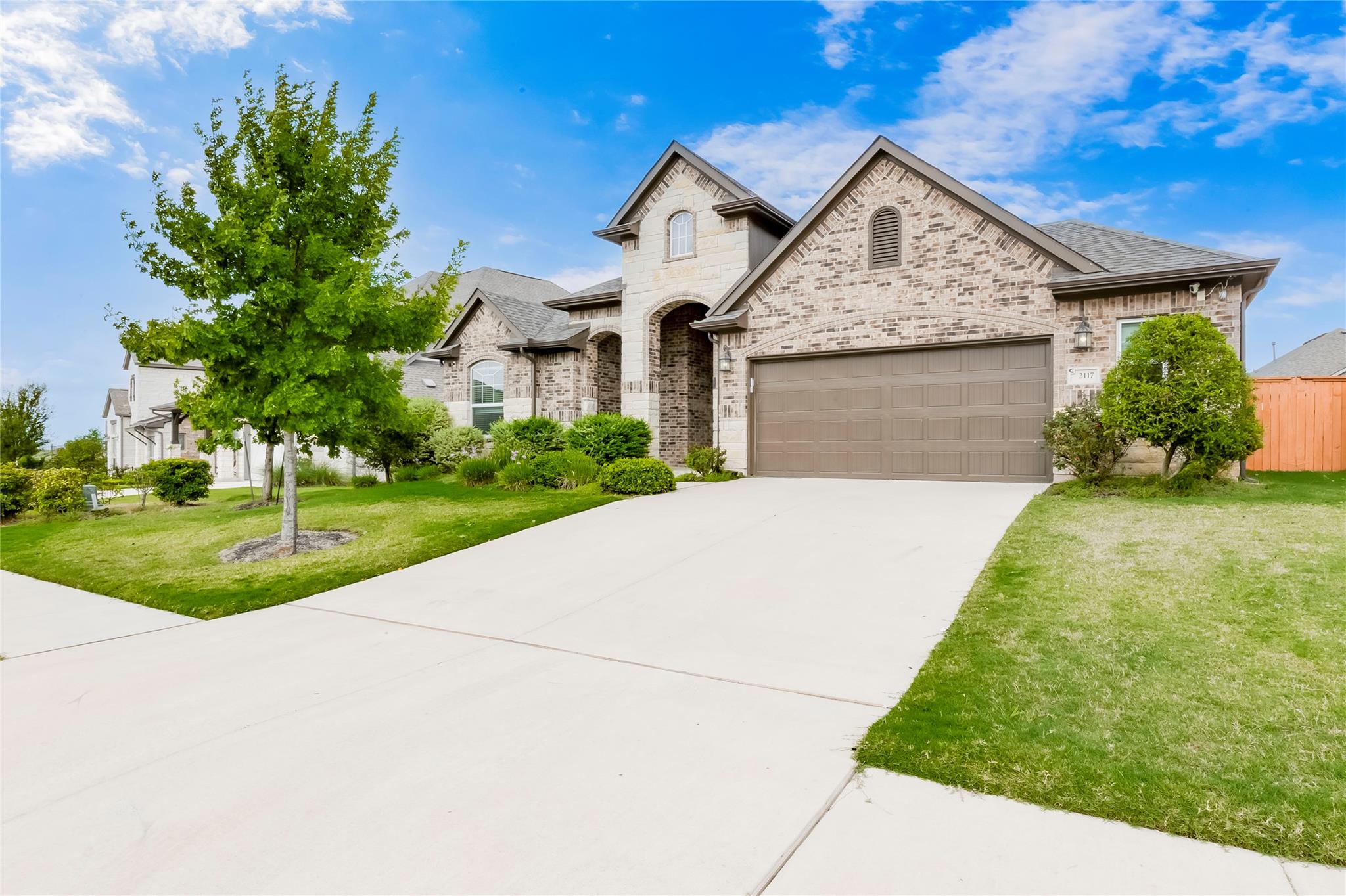 2117 Mar Vista Ln Property Photo 4