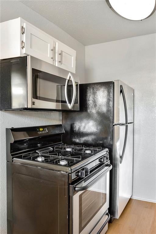 2401 Manor Rd #209 Property Photo 9