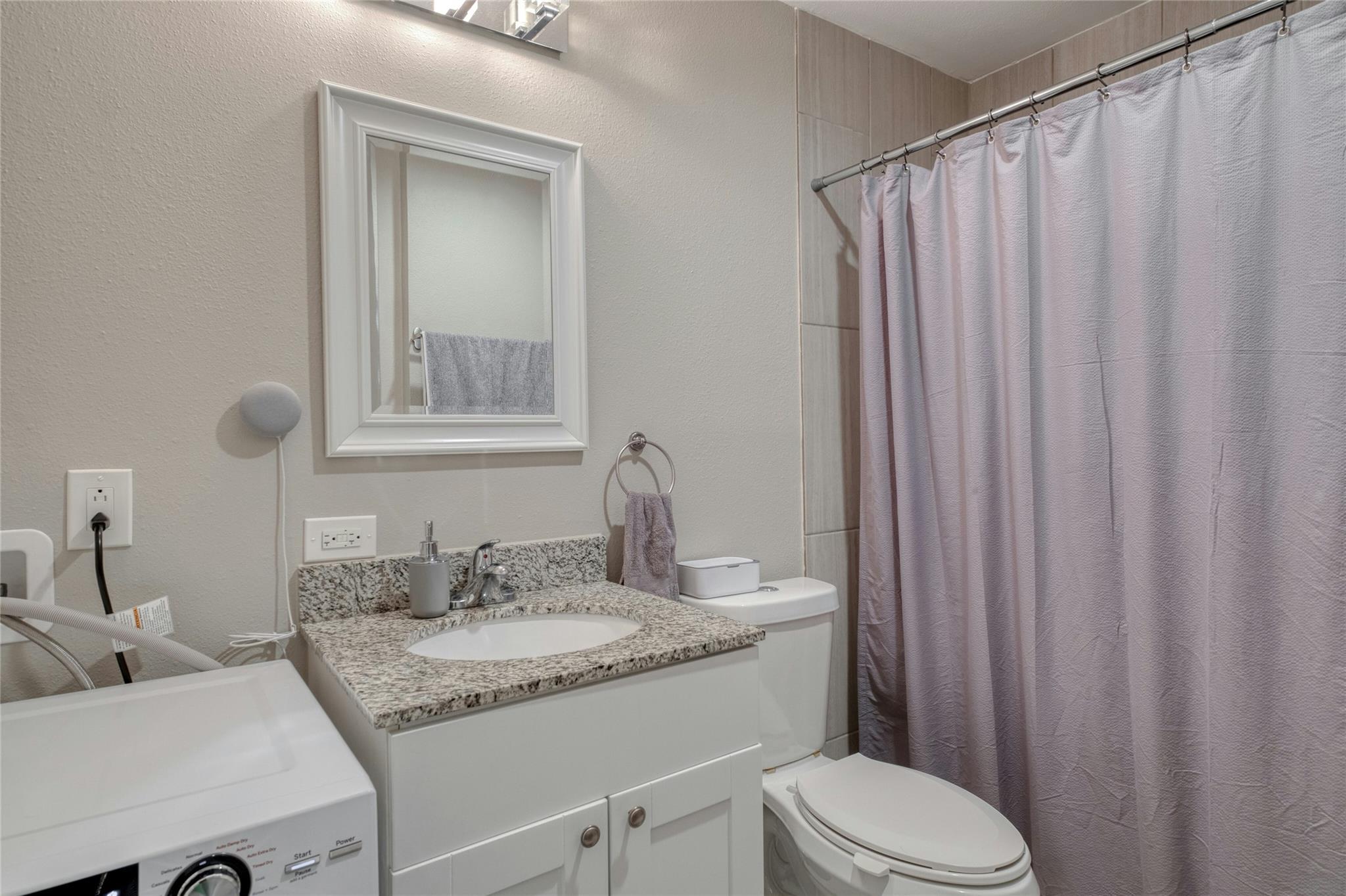 935 La Posada Dr 217 Property Photo 10