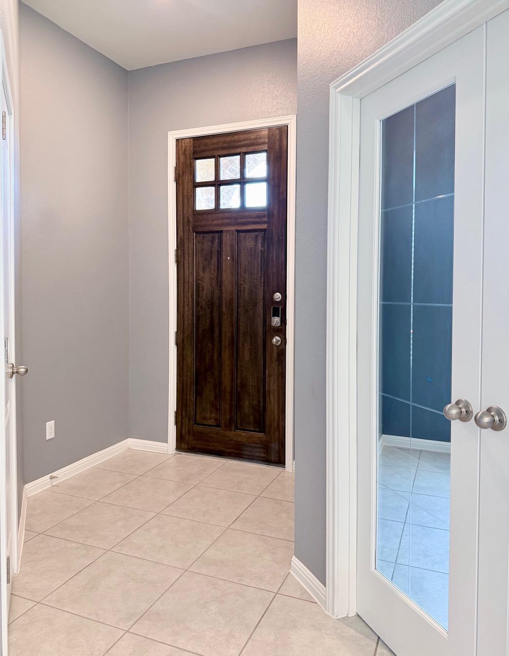 1005 Sundrops St Property Photo 3