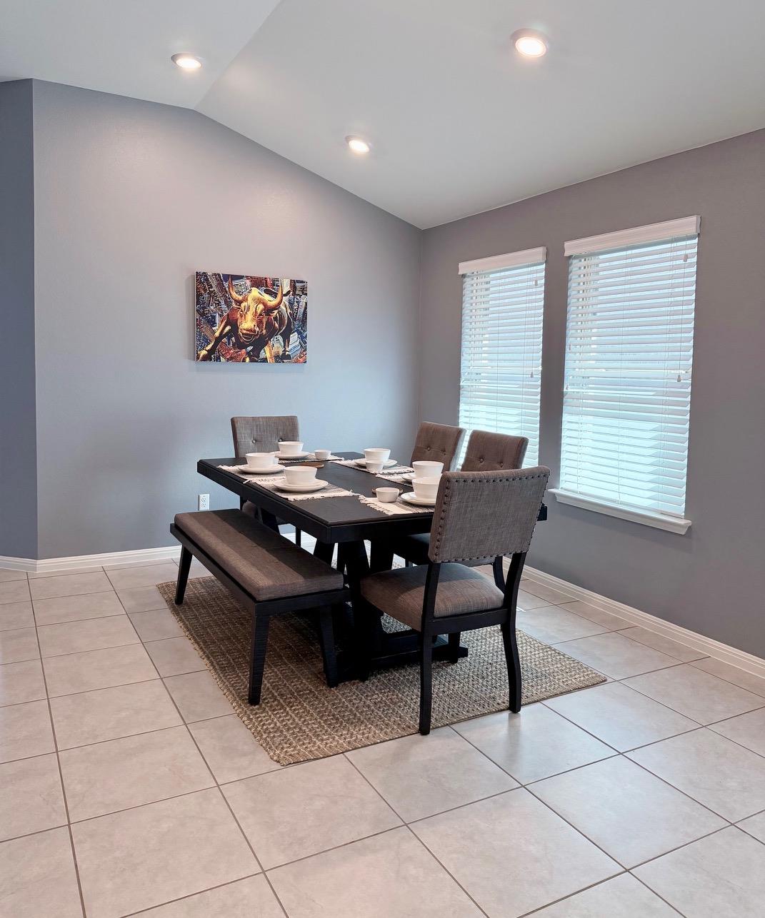1005 Sundrops St Property Photo 13