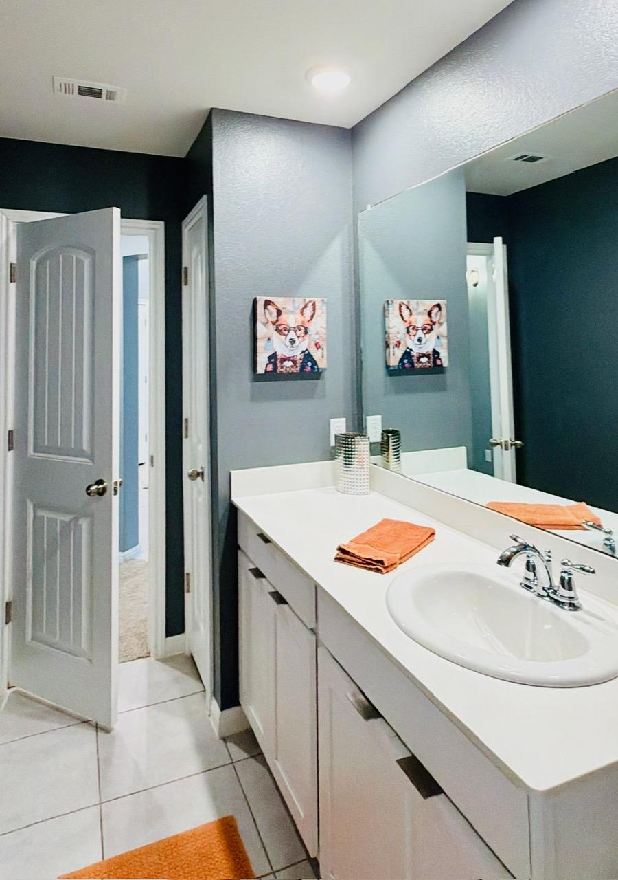 1005 Sundrops St Property Photo 23