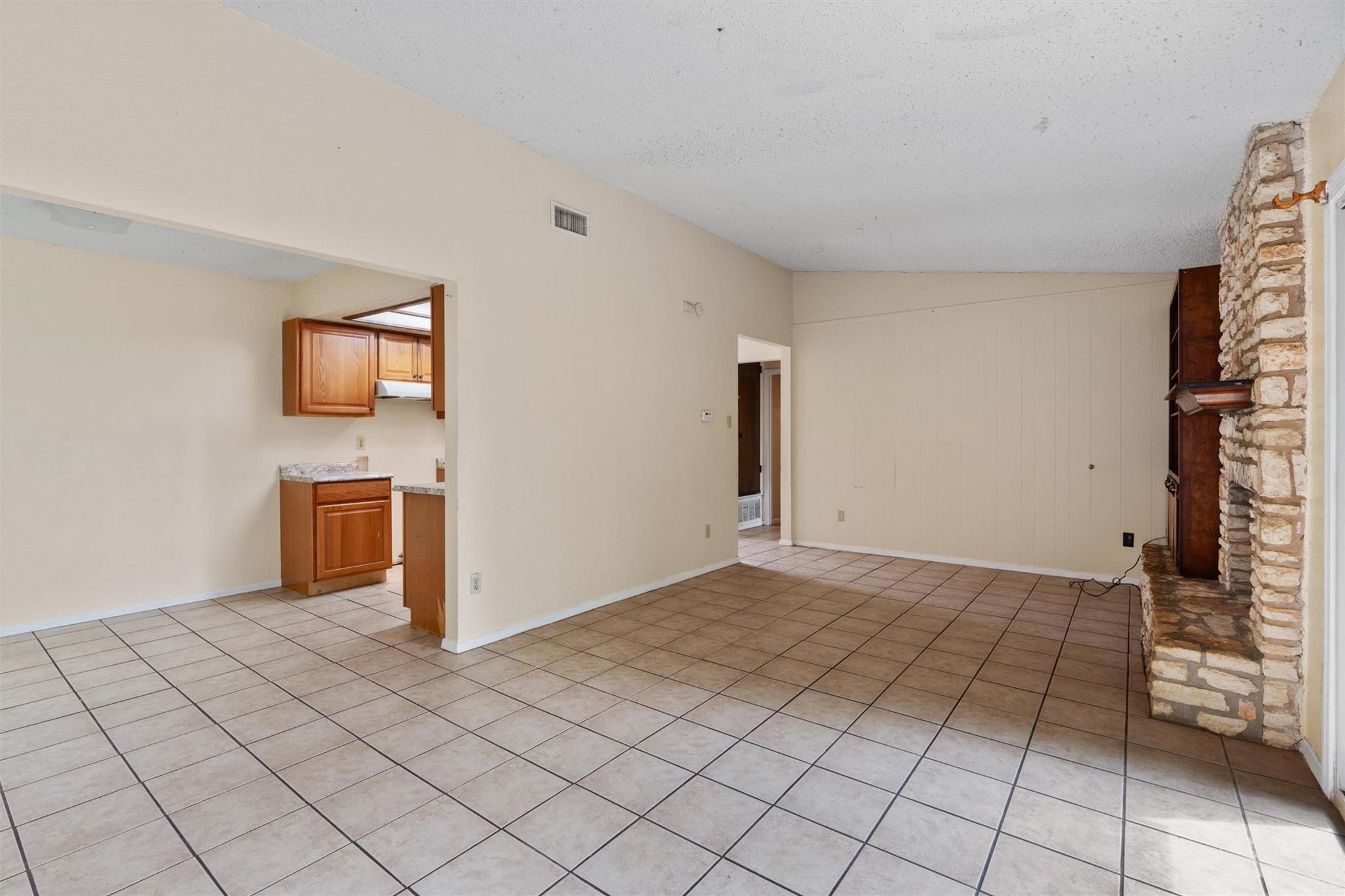 4809 Bayside Dr Property Photo 4