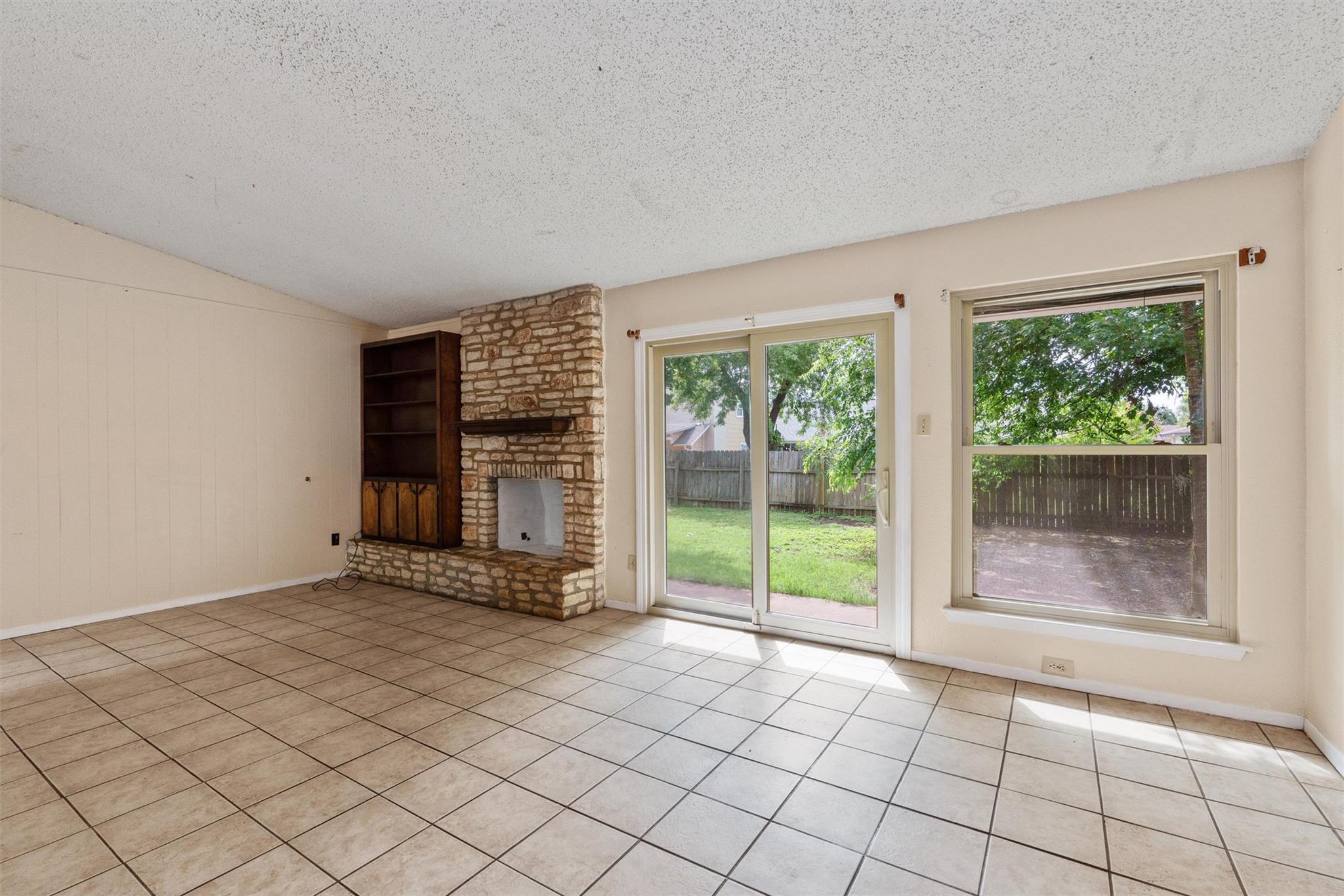 4809 Bayside Dr Property Photo 5