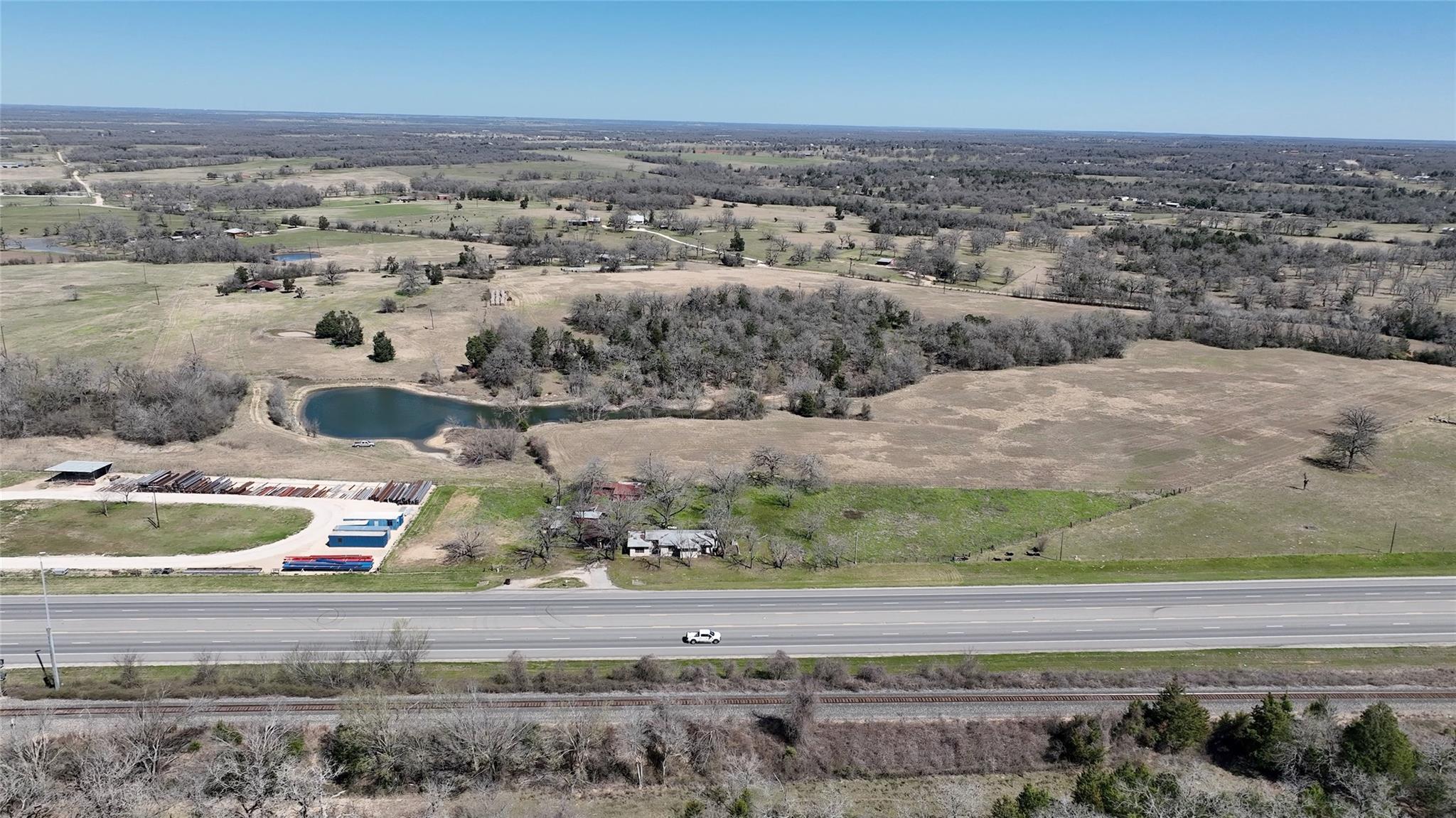 1918 W Us Highway 79 None Property Photo 6