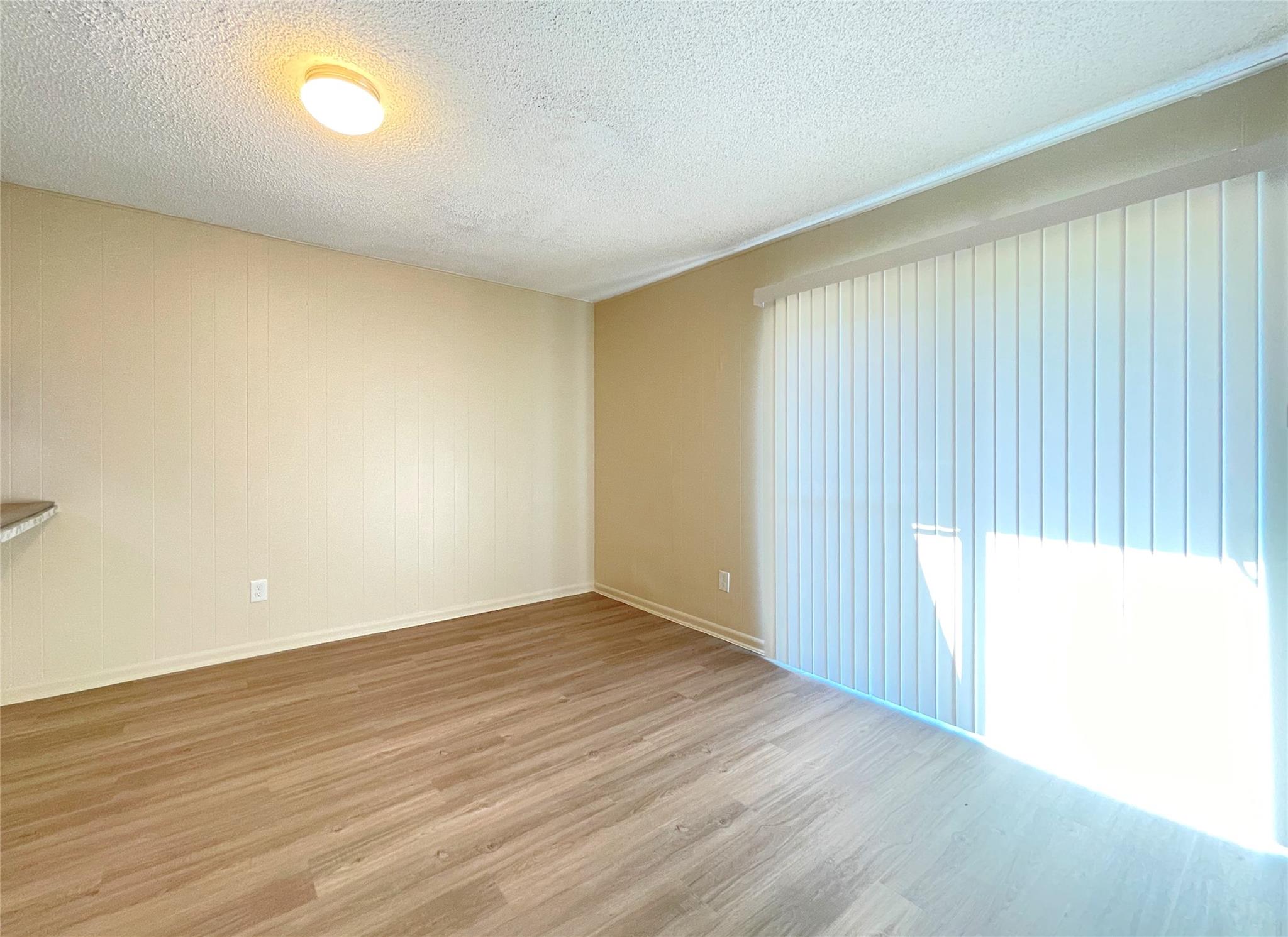 902 N Meadows Dr #c Property Photo 7
