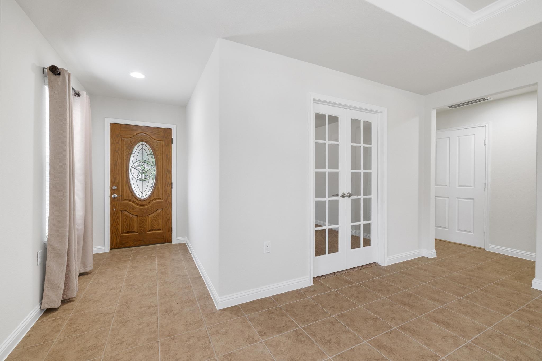839 Salado Creek Ln Property Photo 5