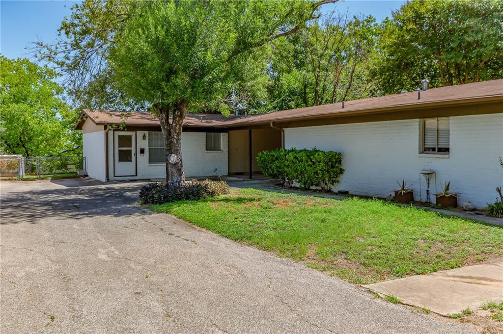 2502 Trailside Dr B Property Photo