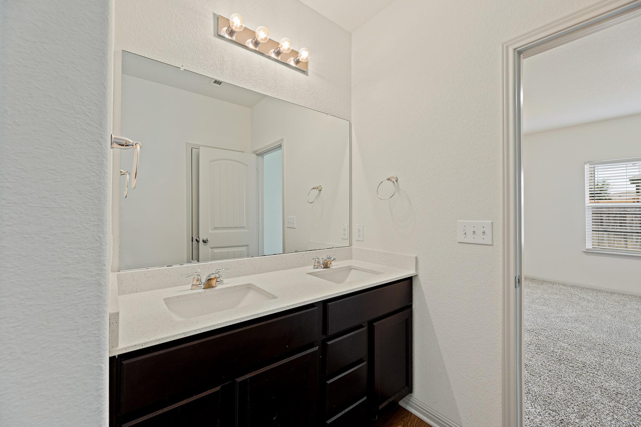 108 Schuster Ct Property Photo 15
