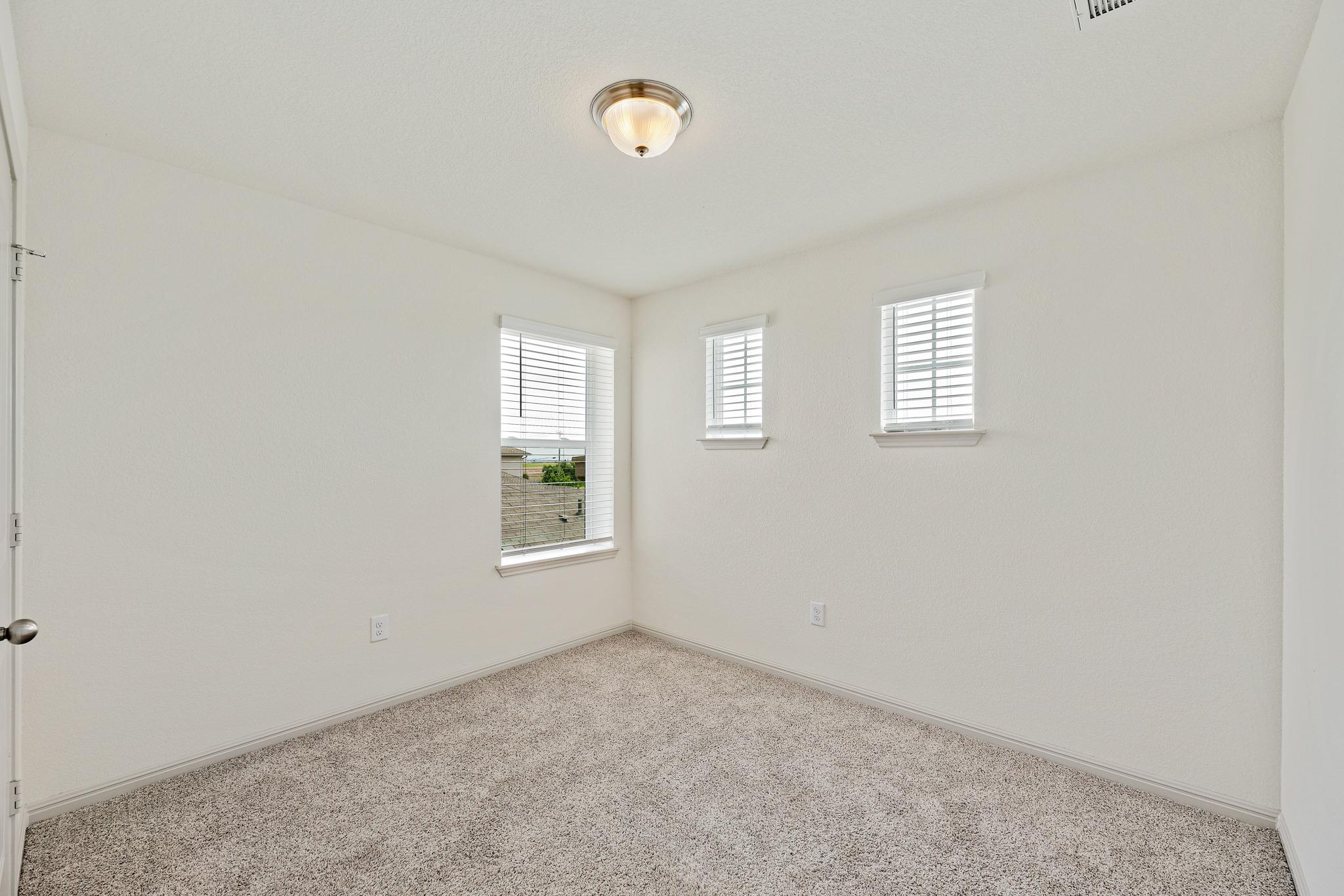 108 Schuster Ct Property Photo 22