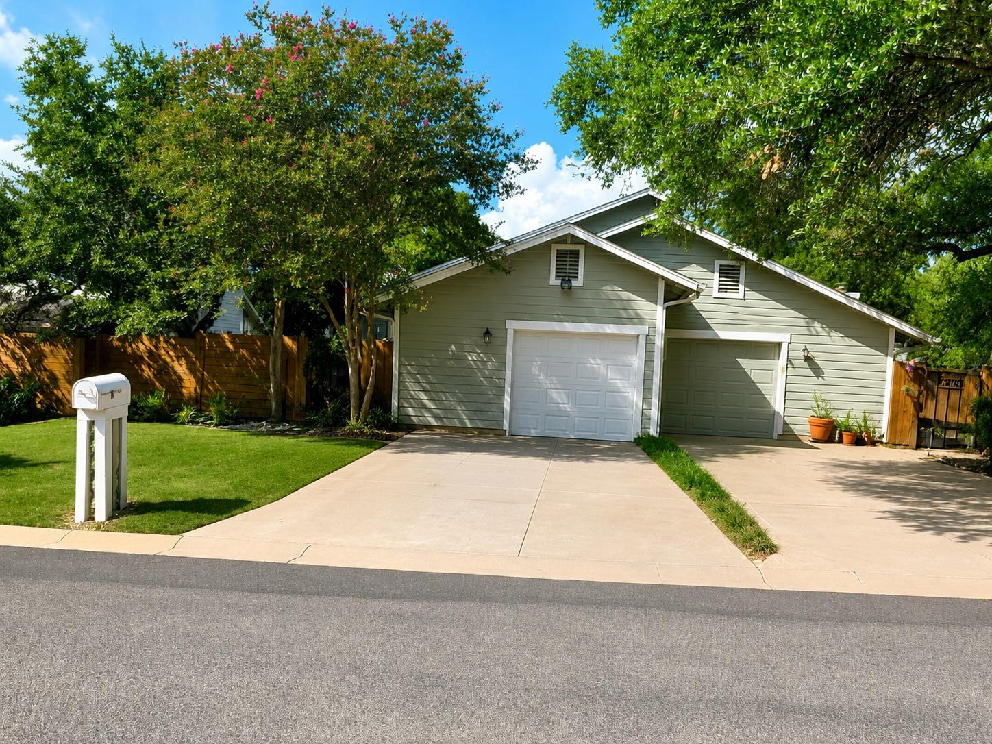 3215 W William Cannon Dr #b Property Photo 1