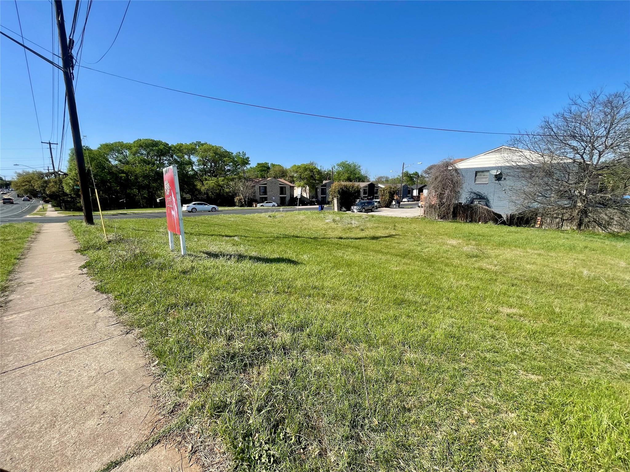 1700 W Stassney Ln Property Photo 10