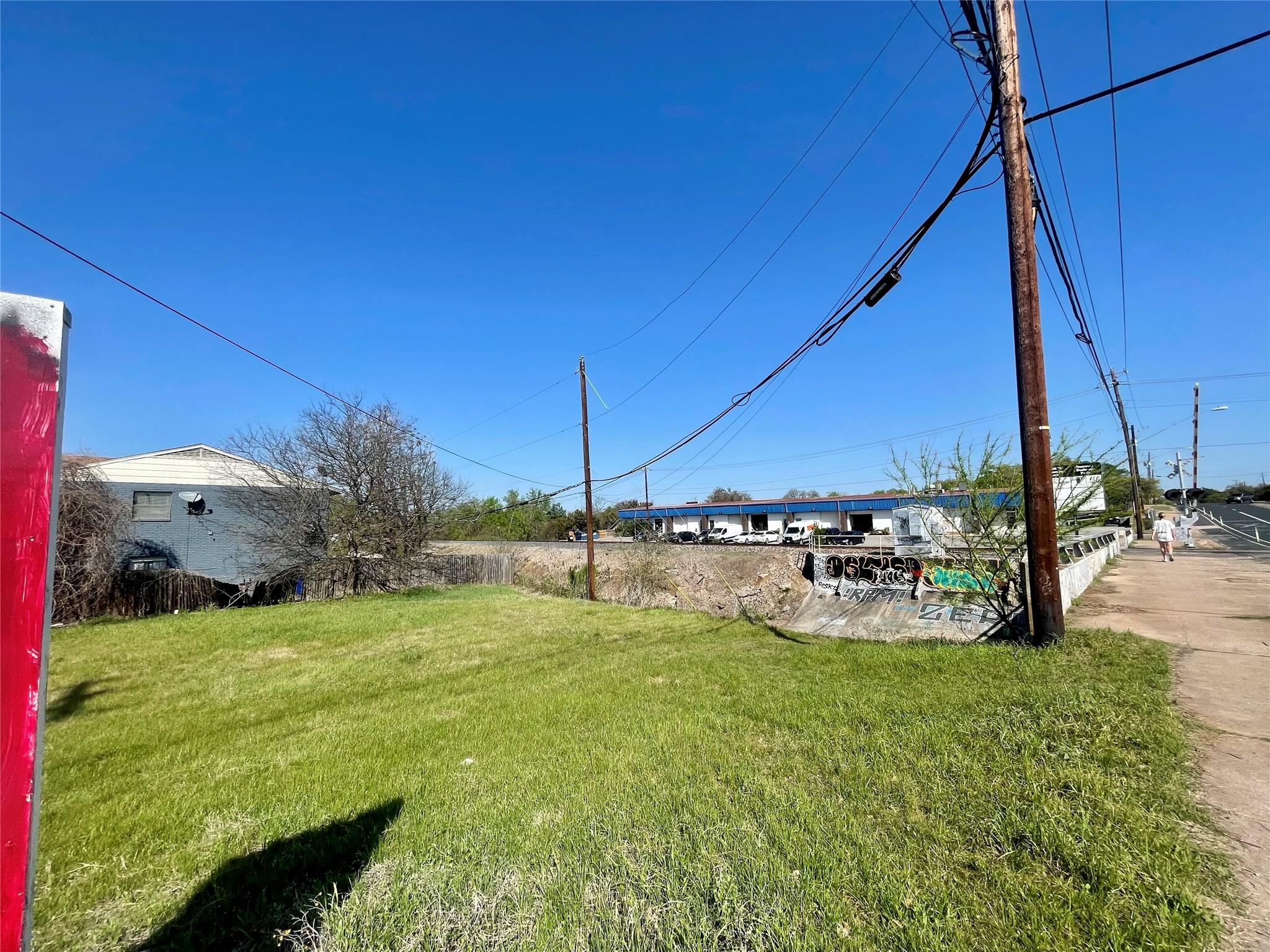 1700 W Stassney Ln Property Photo 13