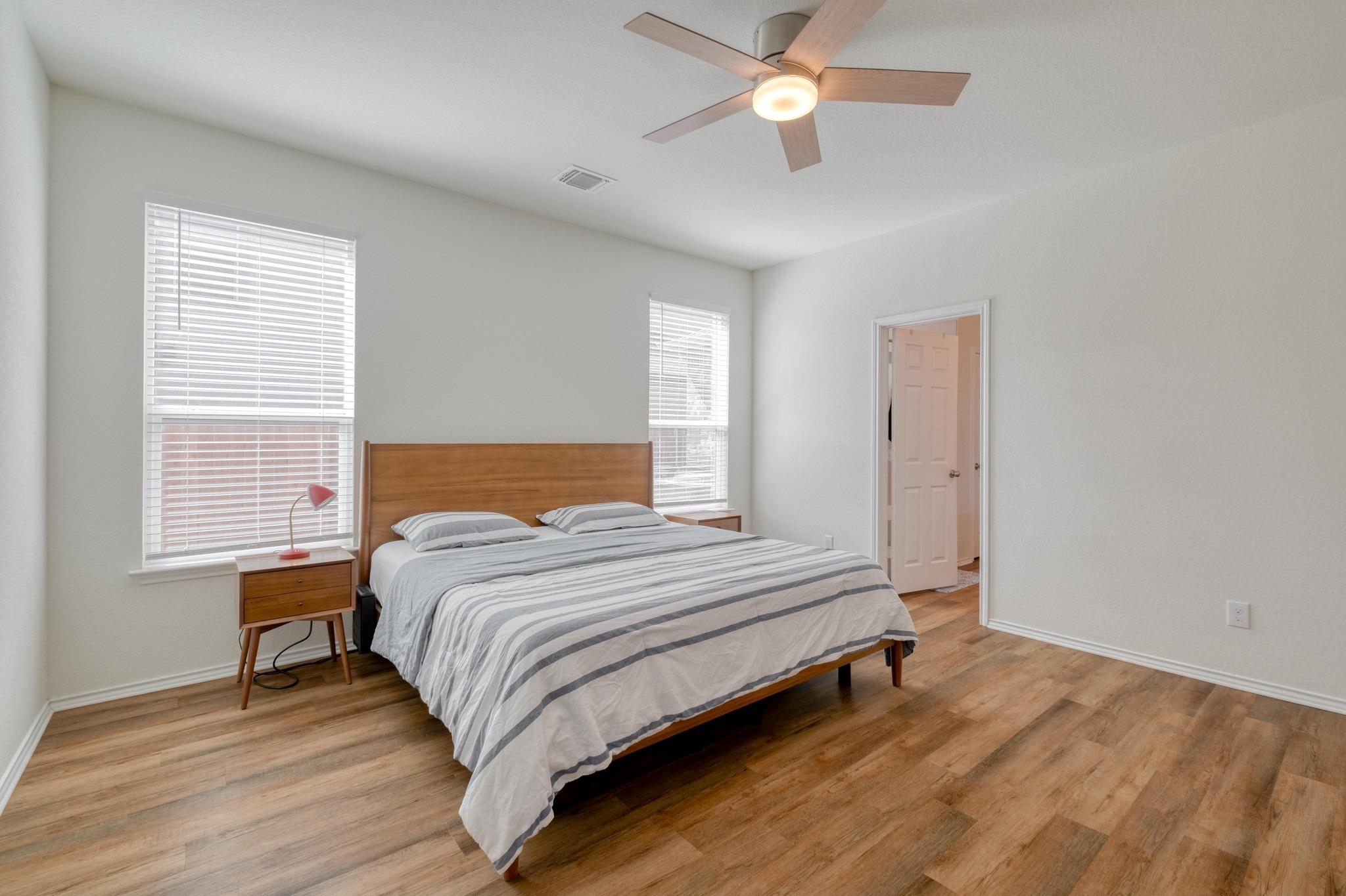 1004 Brenham Ln Property Photo 14