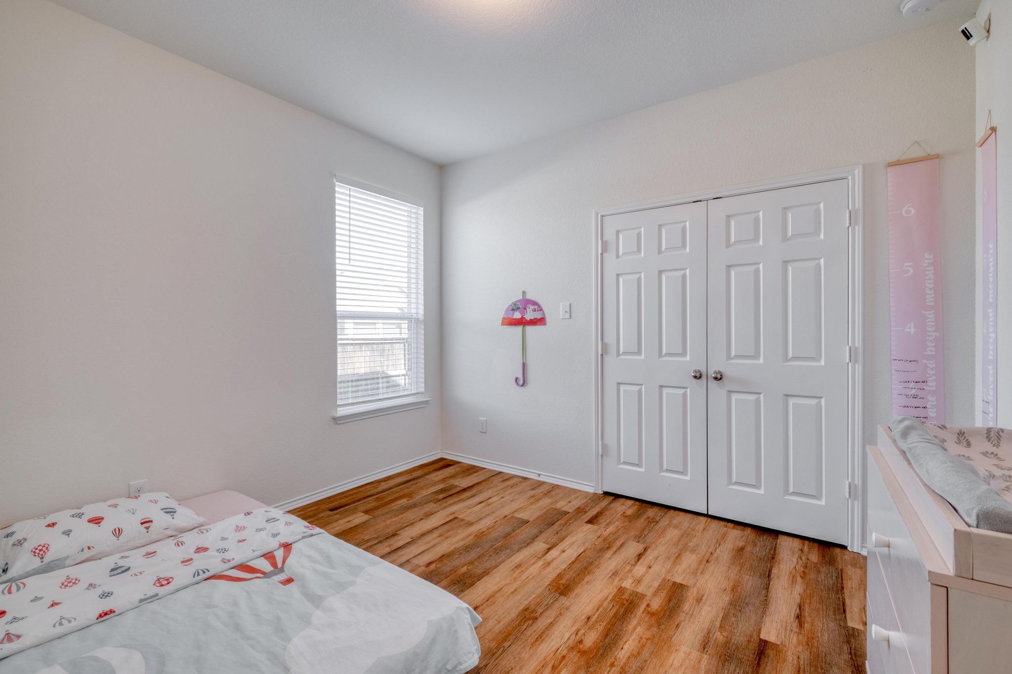 1004 Brenham Ln Property Photo 18