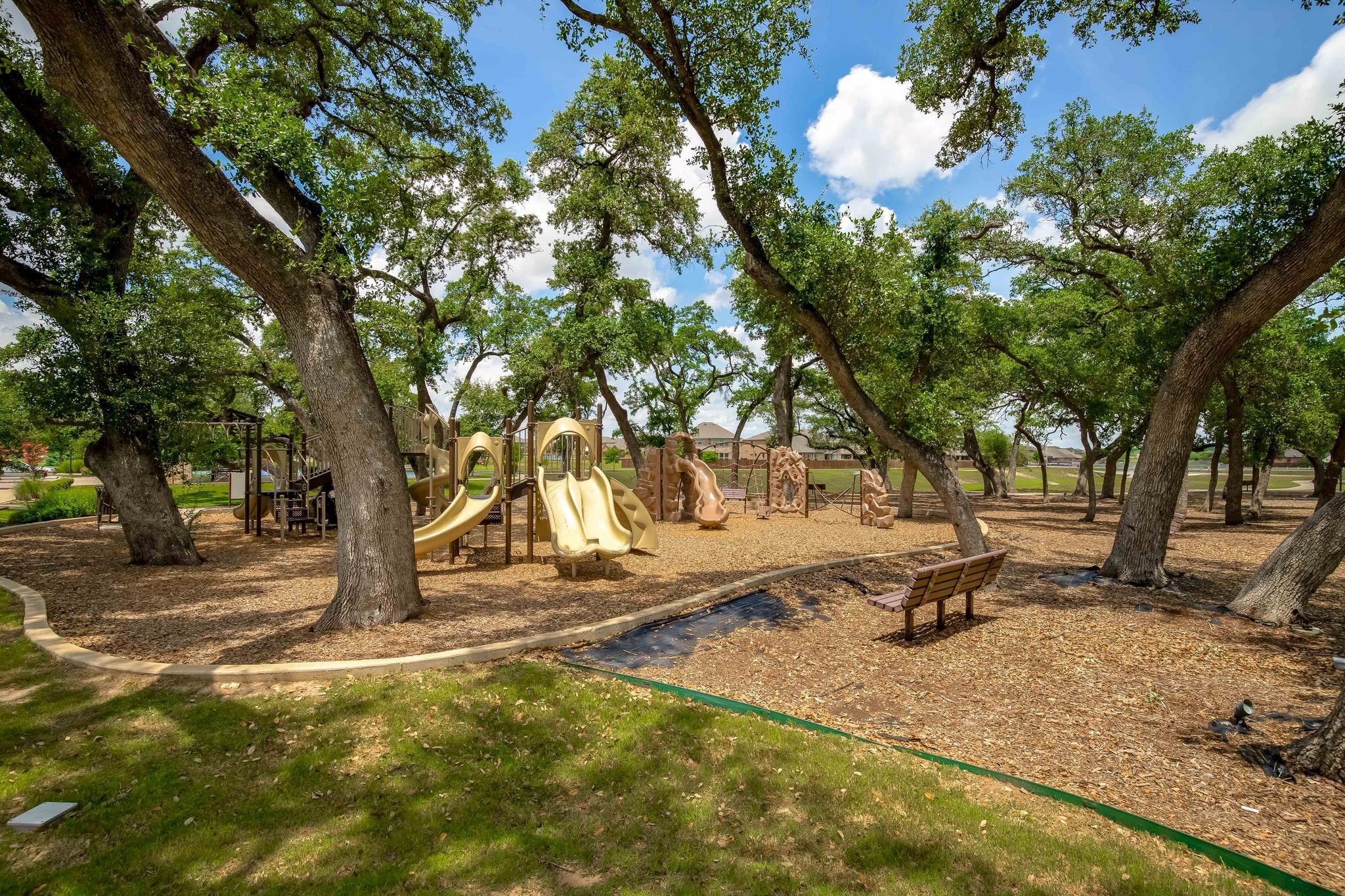 1004 Brenham Ln Property Photo 34