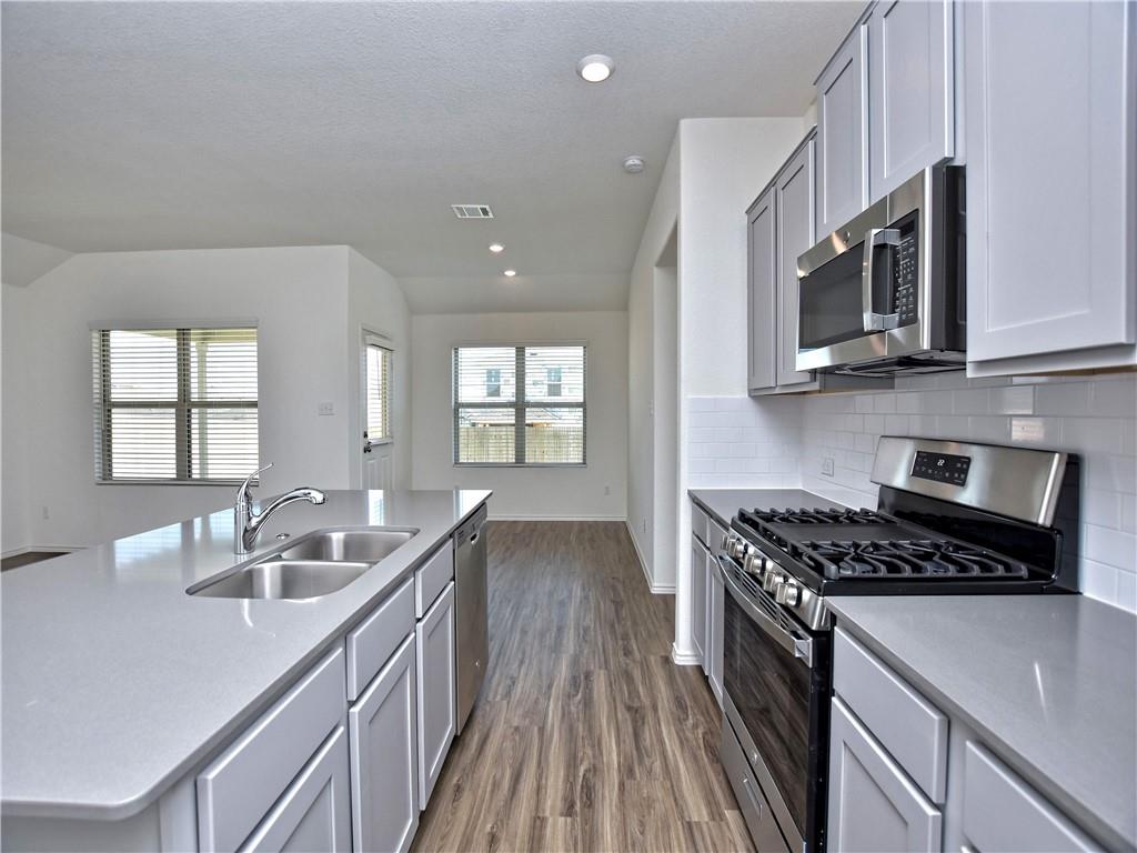 21413 Wilmiller Ln Property Photo 6