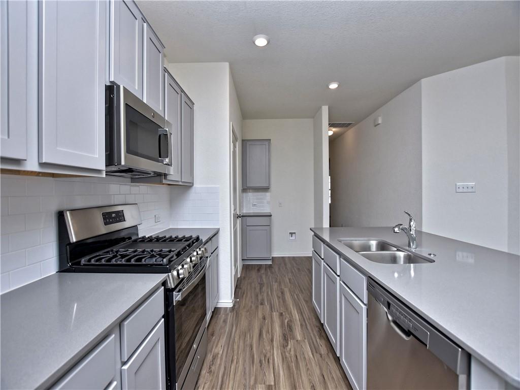 21413 Wilmiller Ln Property Photo 10