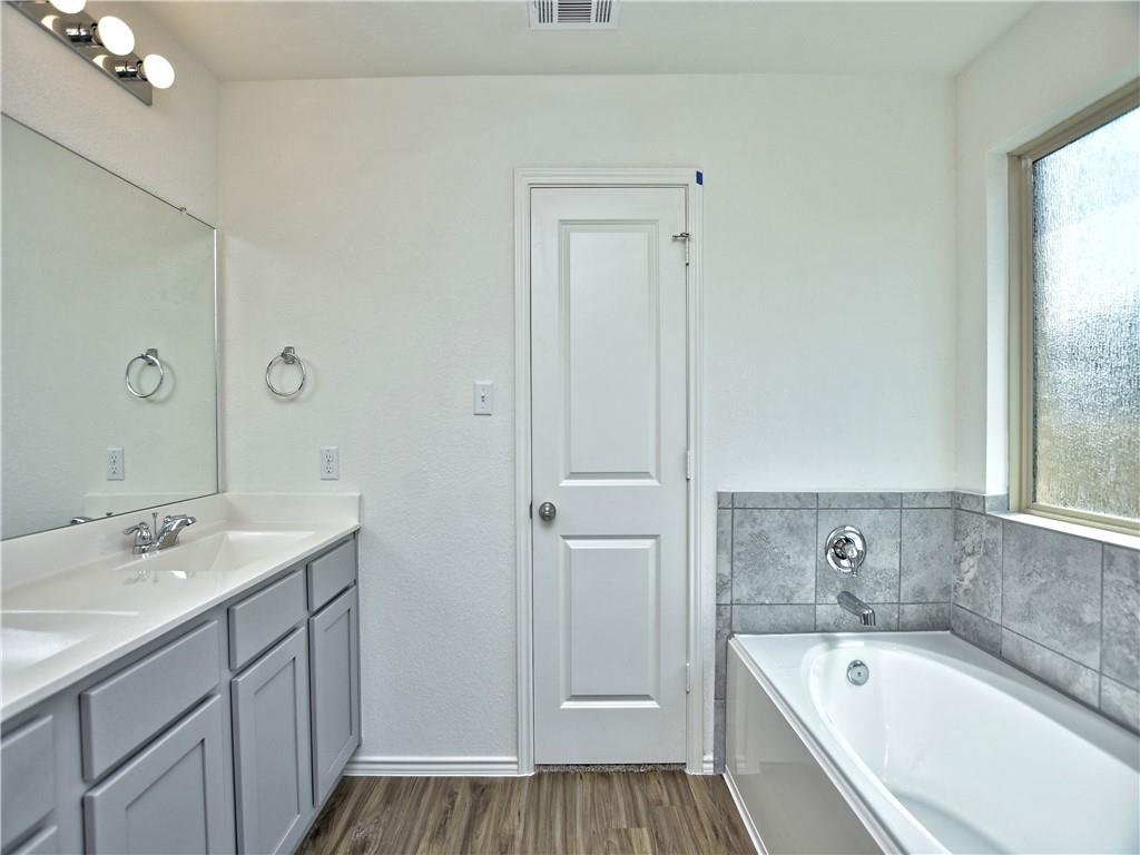 21413 Wilmiller Ln Property Photo 17