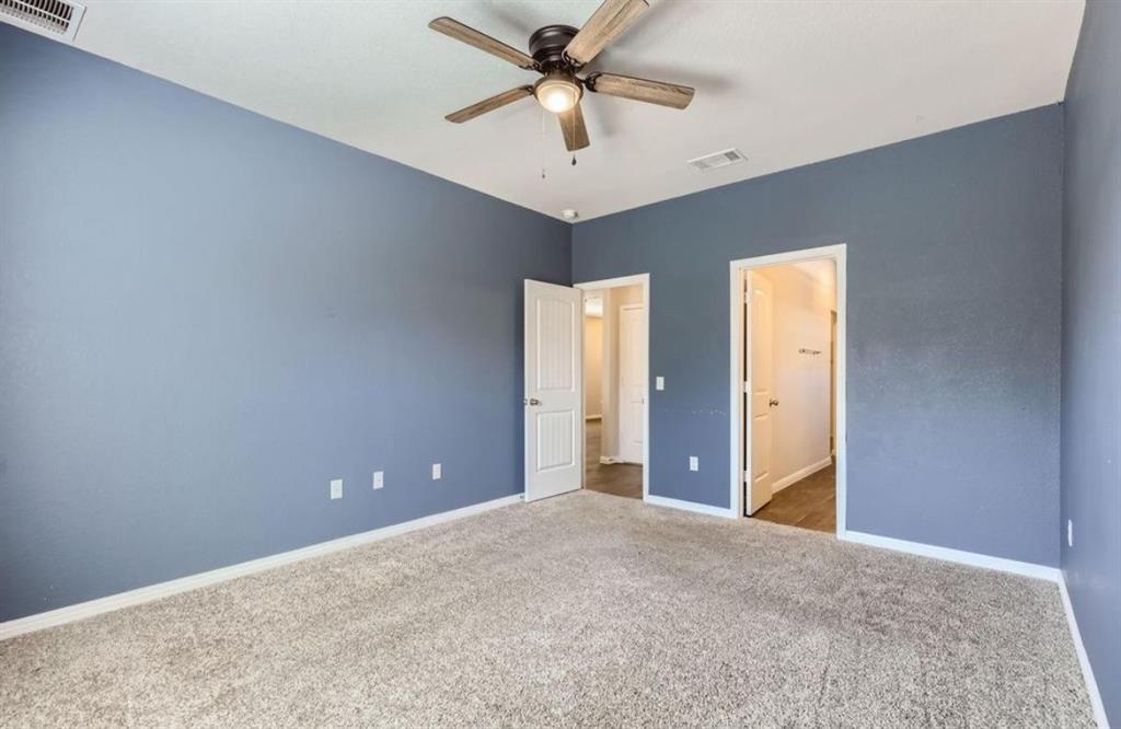 324 Sandhill Piper St Property Photo 6