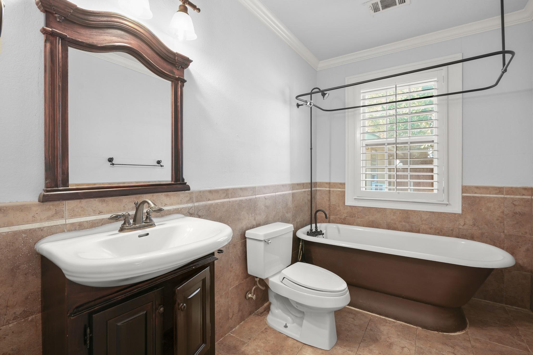 3502 Speedway None Property Photo 10