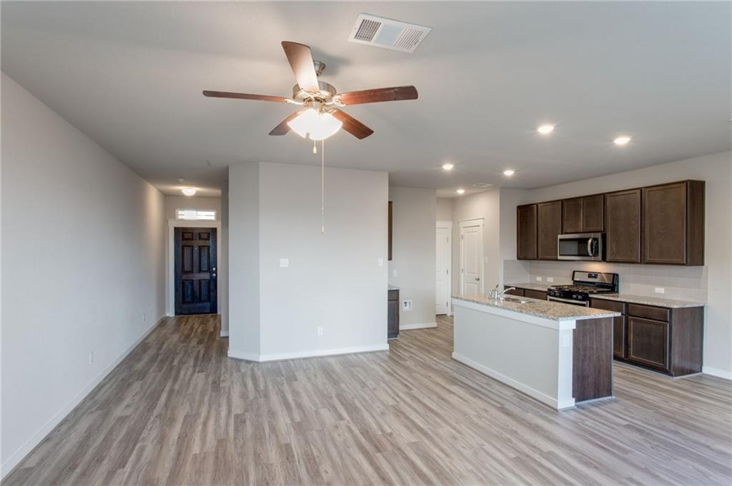 17303 C Leafroller Dr Property Photo 5