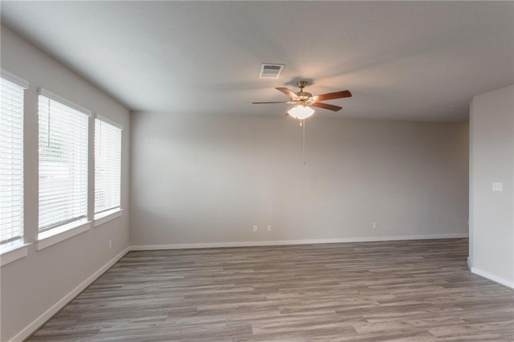 17303 C Leafroller Dr Property Photo 6