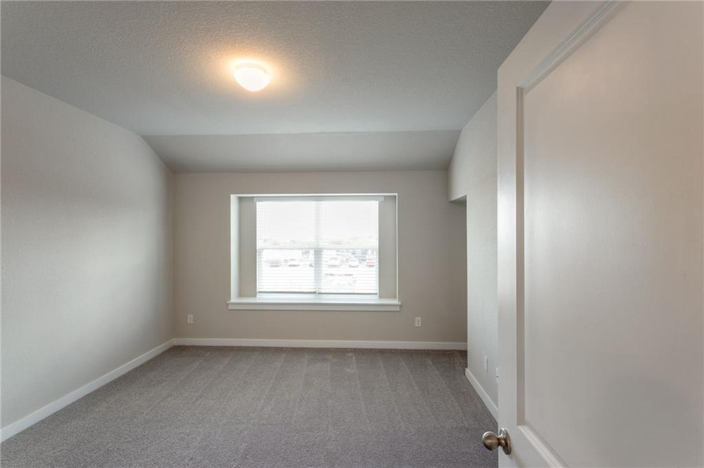 17303 C Leafroller Dr Property Photo 14