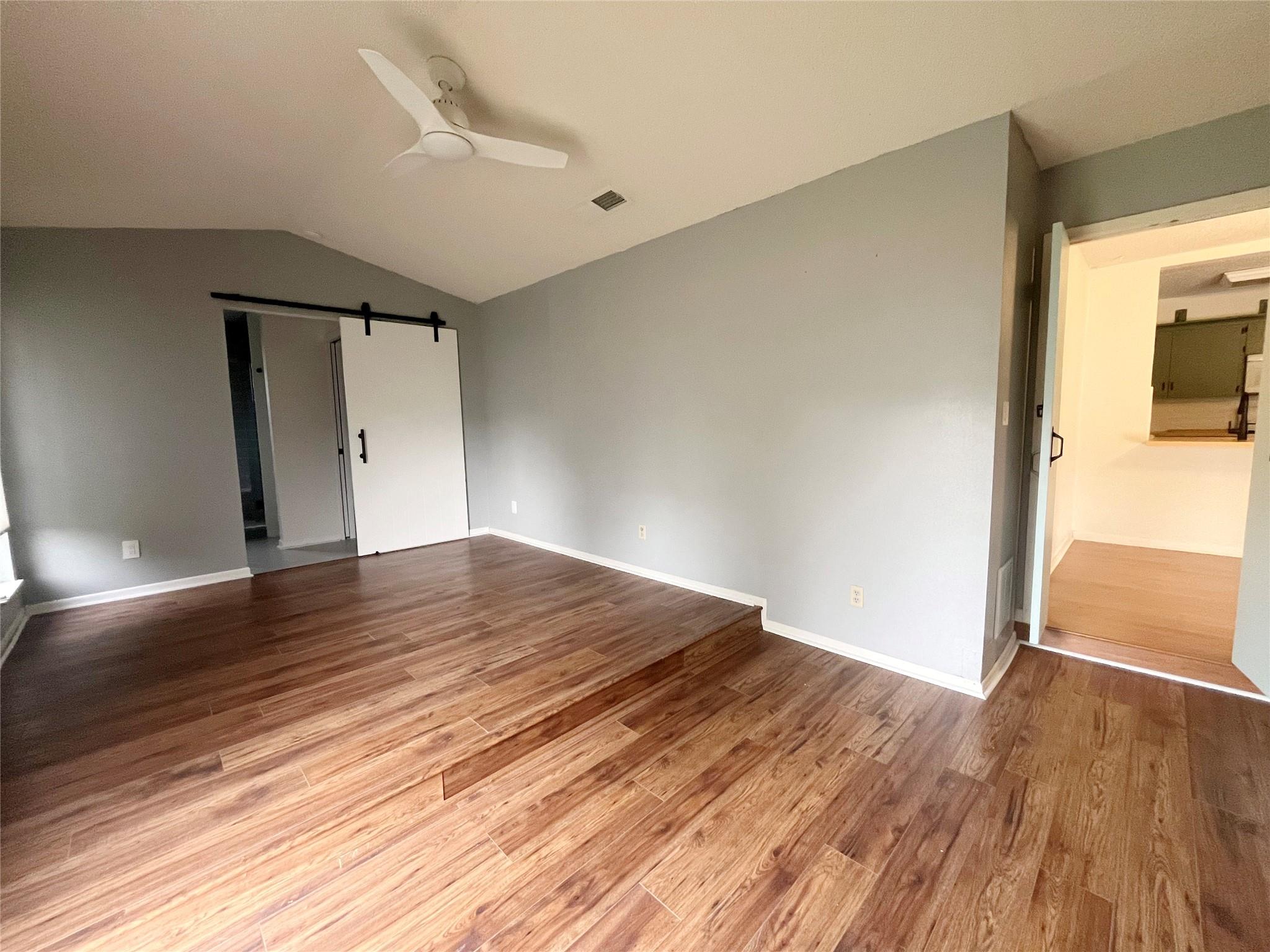 8702 Dawnridge Cir Property Photo 13