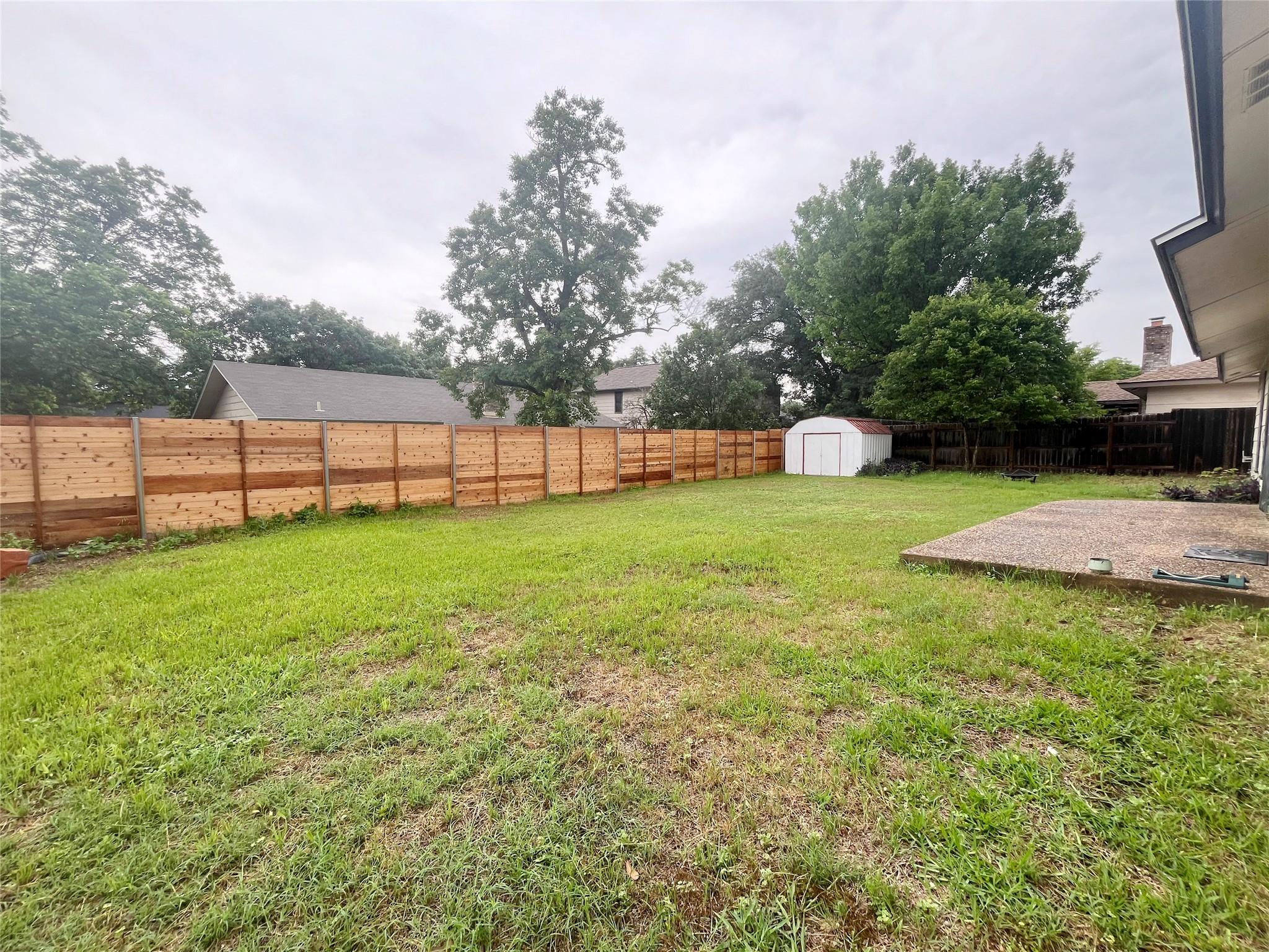 8702 Dawnridge Cir Property Photo 26