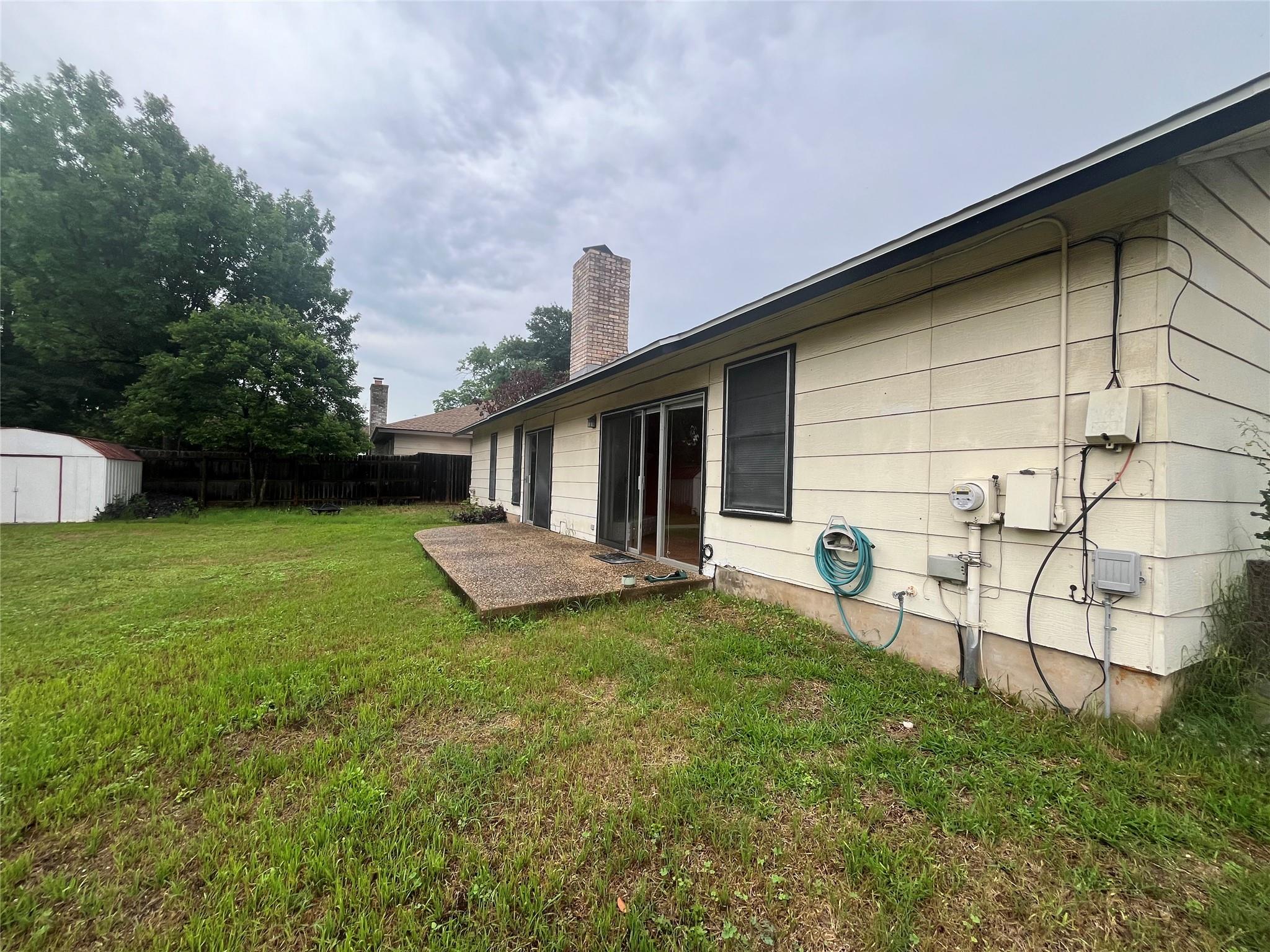 8702 Dawnridge Cir Property Photo 27