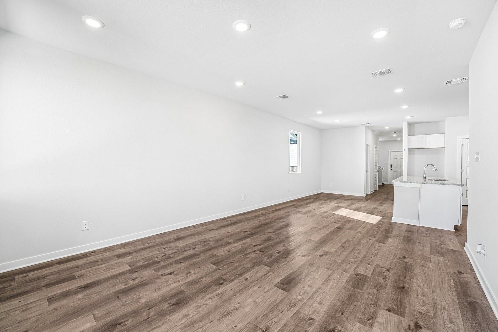 257 Firefox Way Property Photo 8
