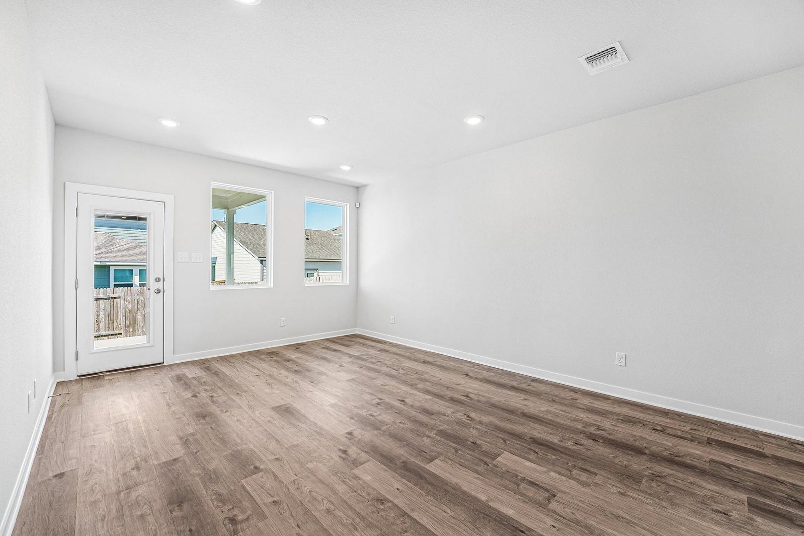 257 Firefox Way Property Photo 11