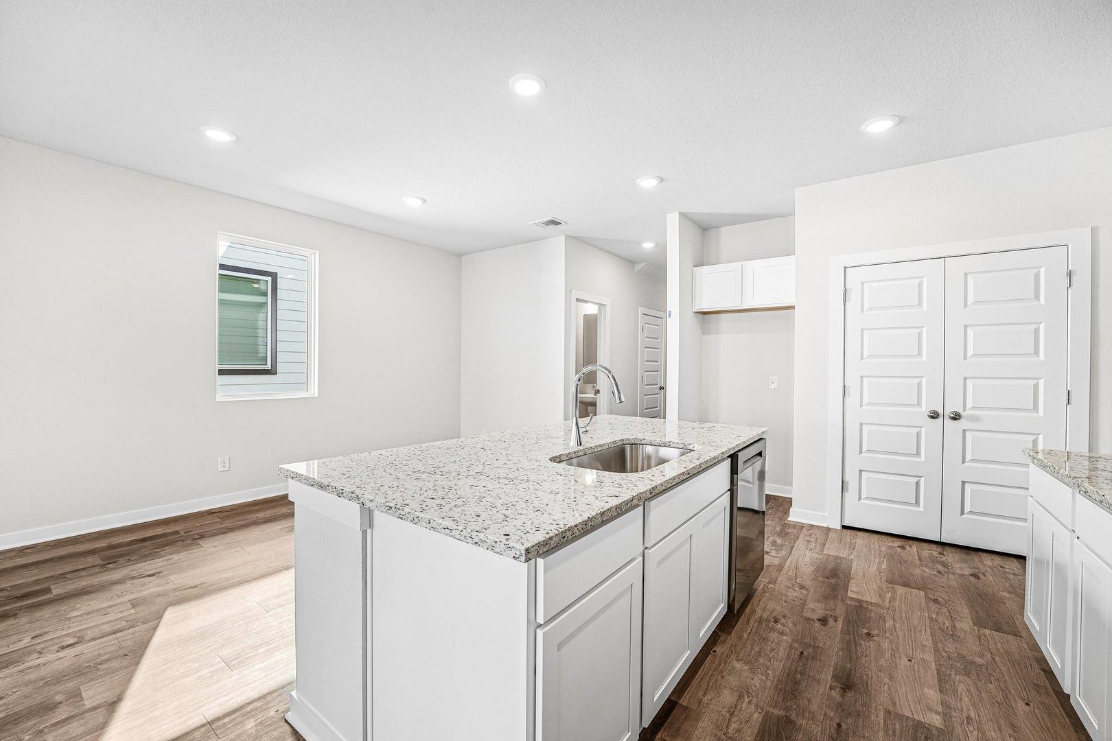 257 Firefox Way Property Photo 31