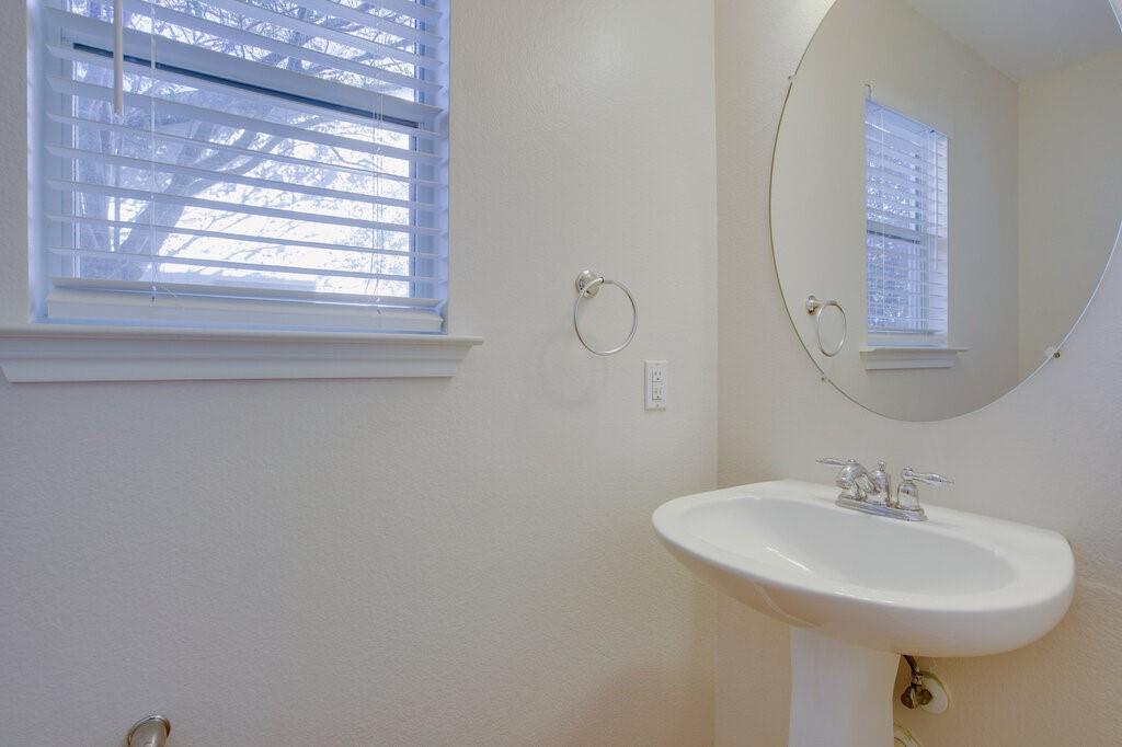 2005 Whistling Way Property Photo 11