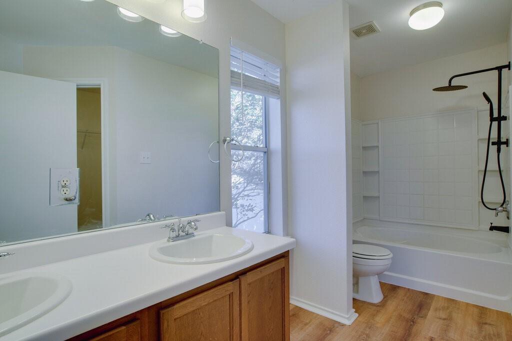 2005 Whistling Way Property Photo 13