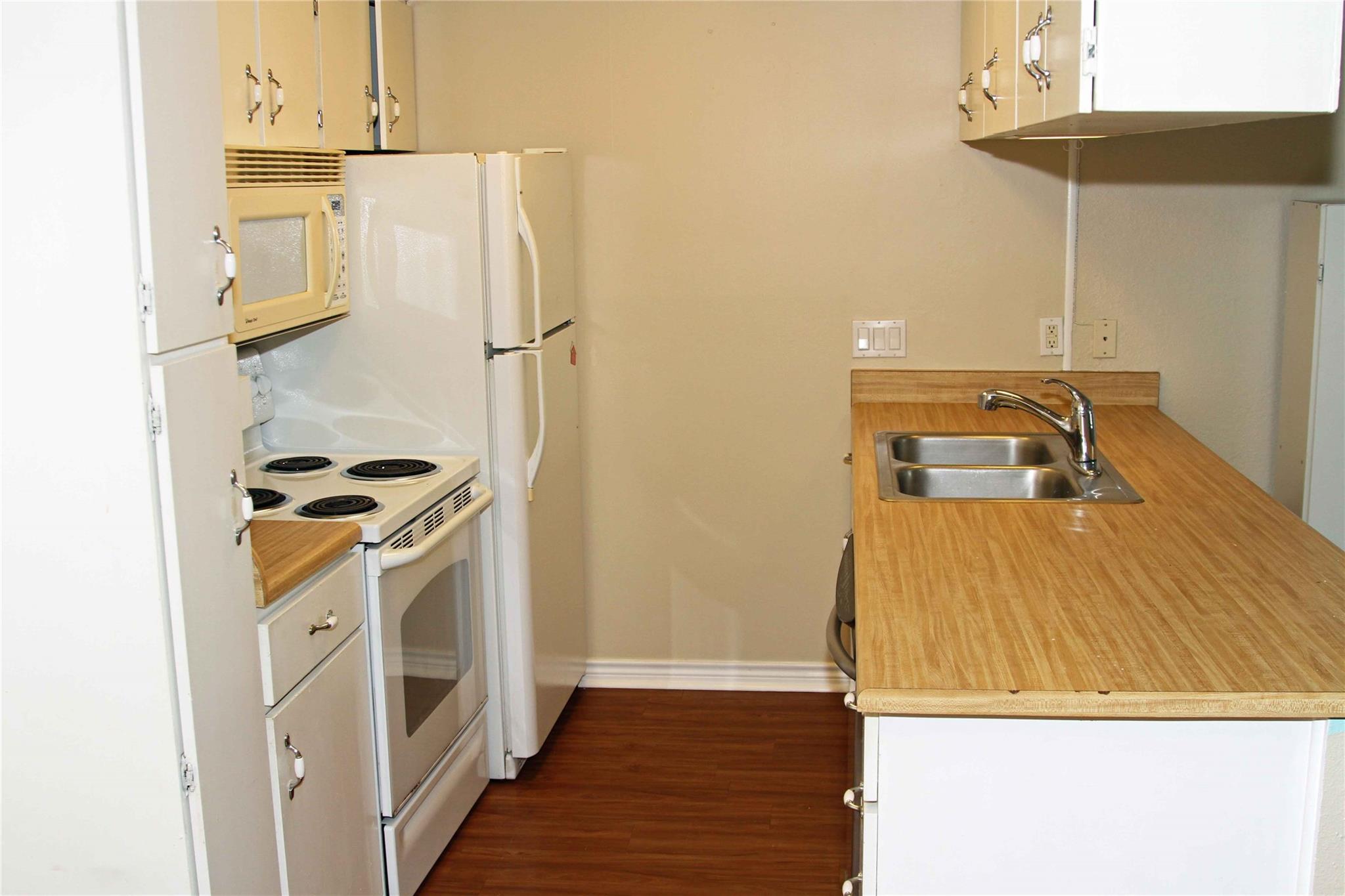 910 Duncan Ln 20 Property Photo 6