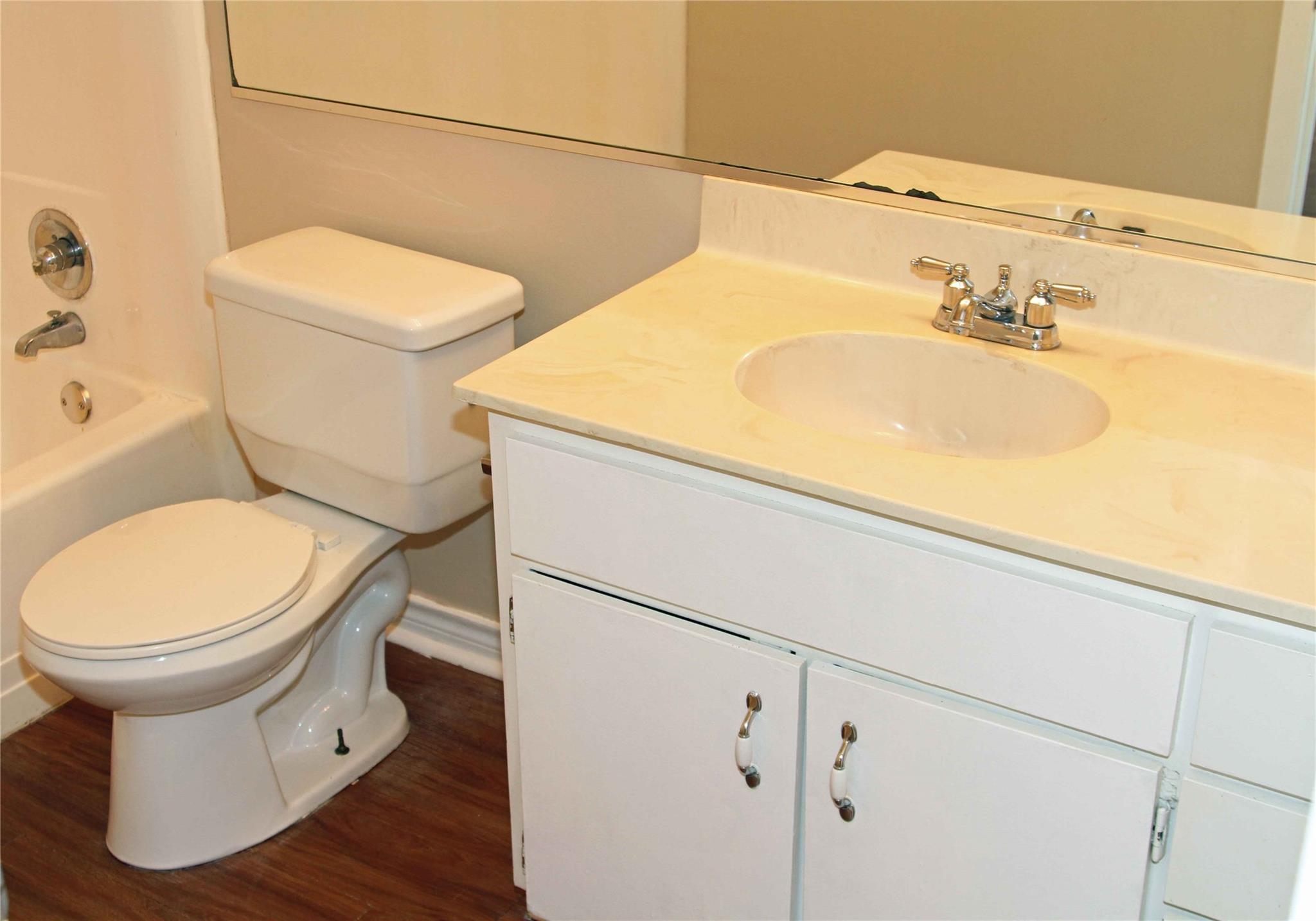 910 Duncan Ln 20 Property Photo 16