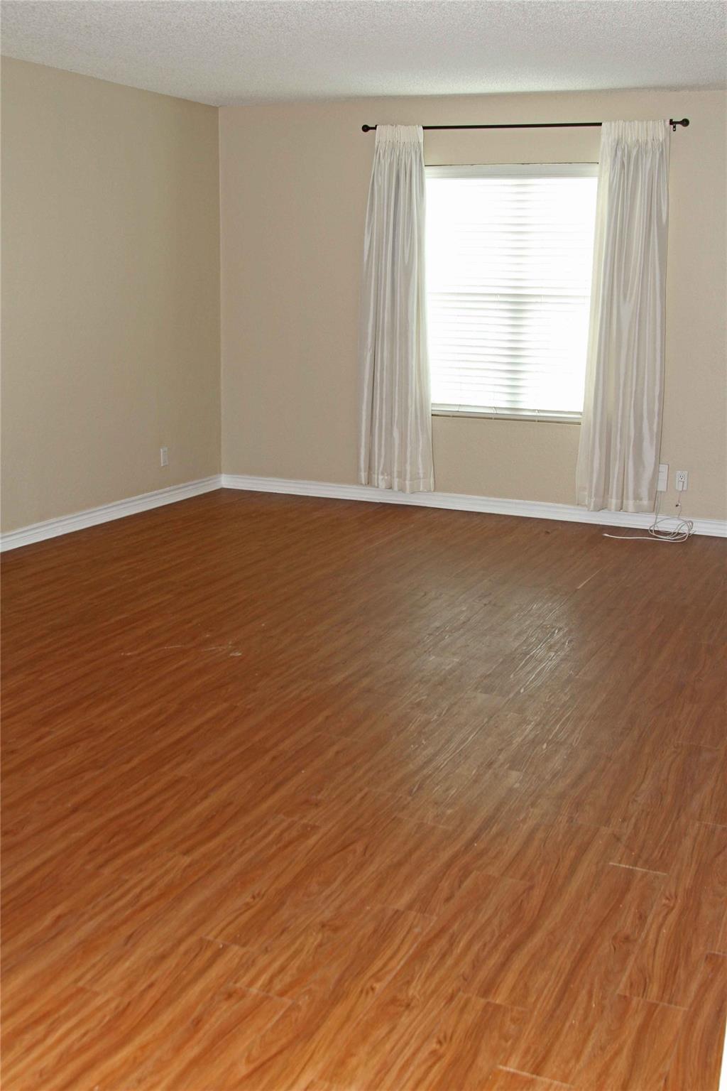 910 Duncan Ln 20 Property Photo 19