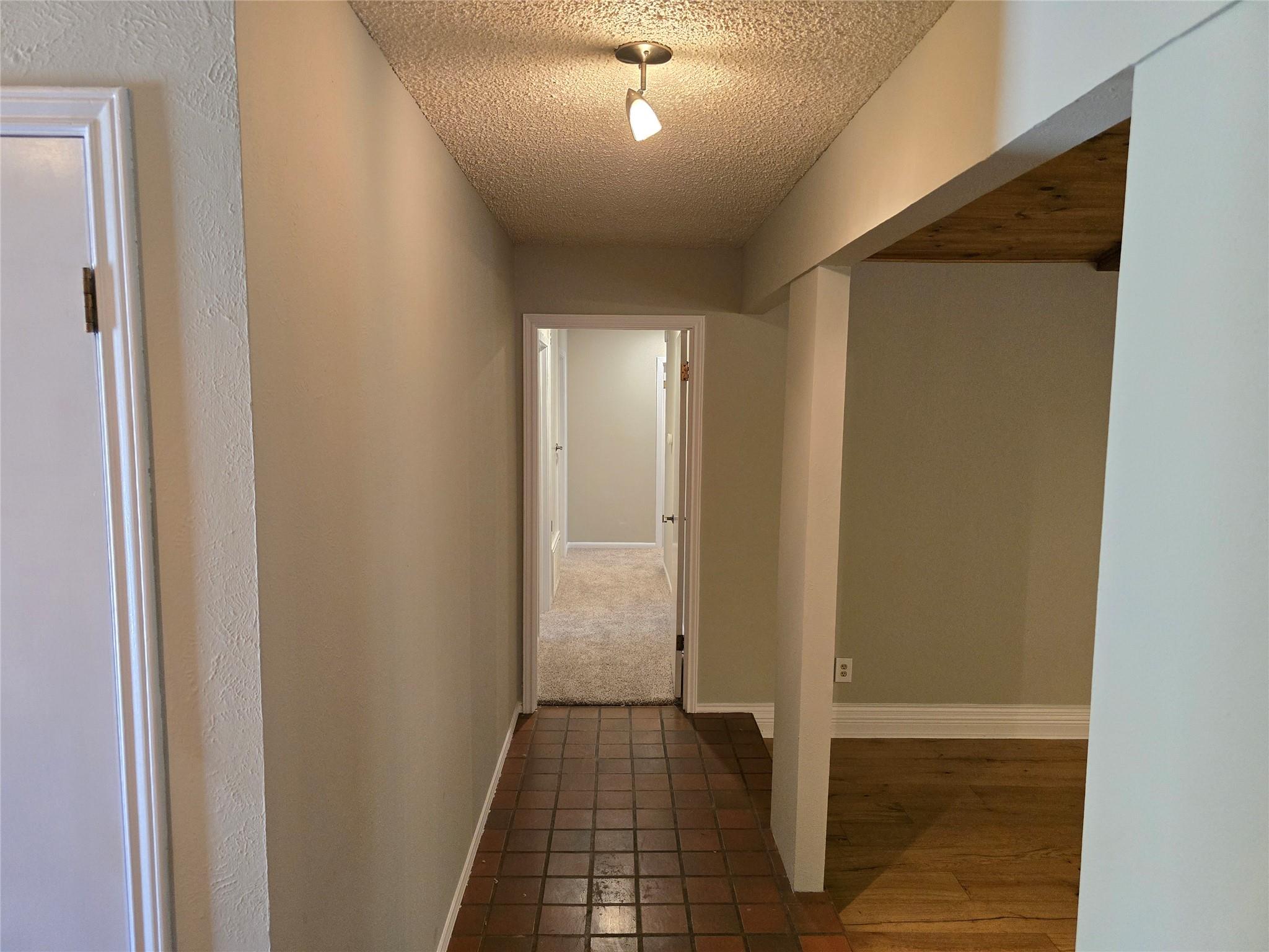 402 Greenwood Dr Property Photo 5